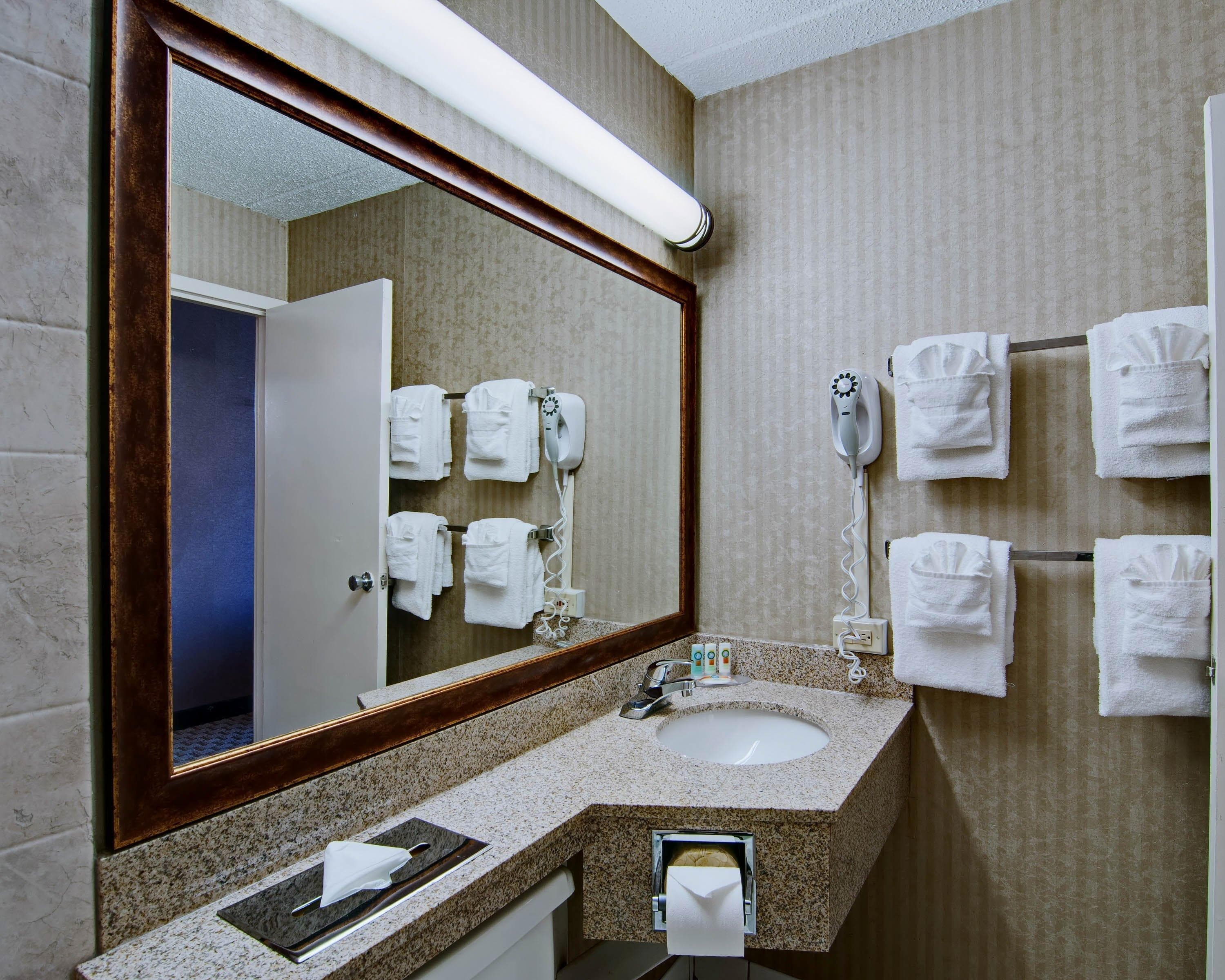 Quality Inn Beckley — 10