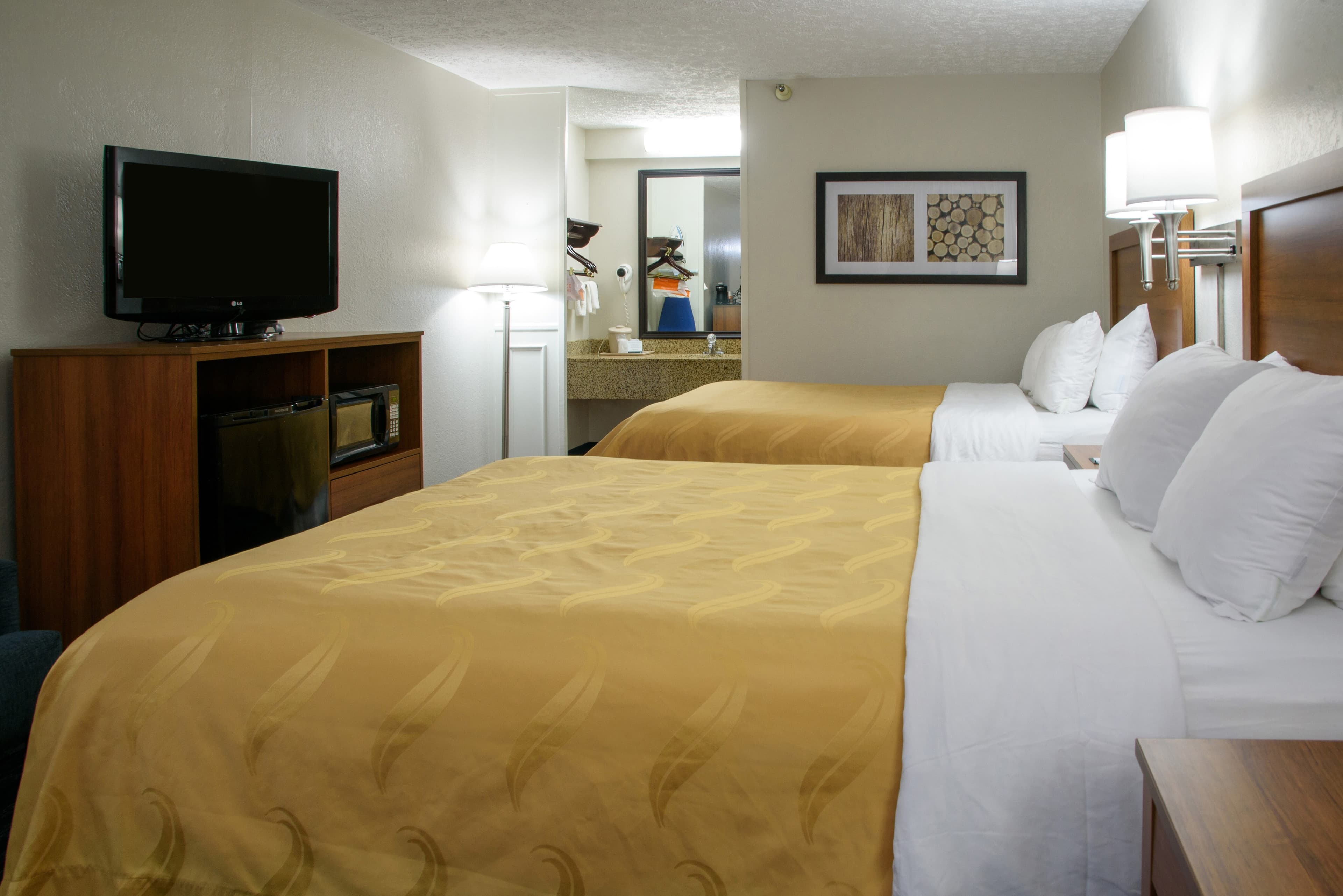 Quality Inn Lewisburg - Image 3