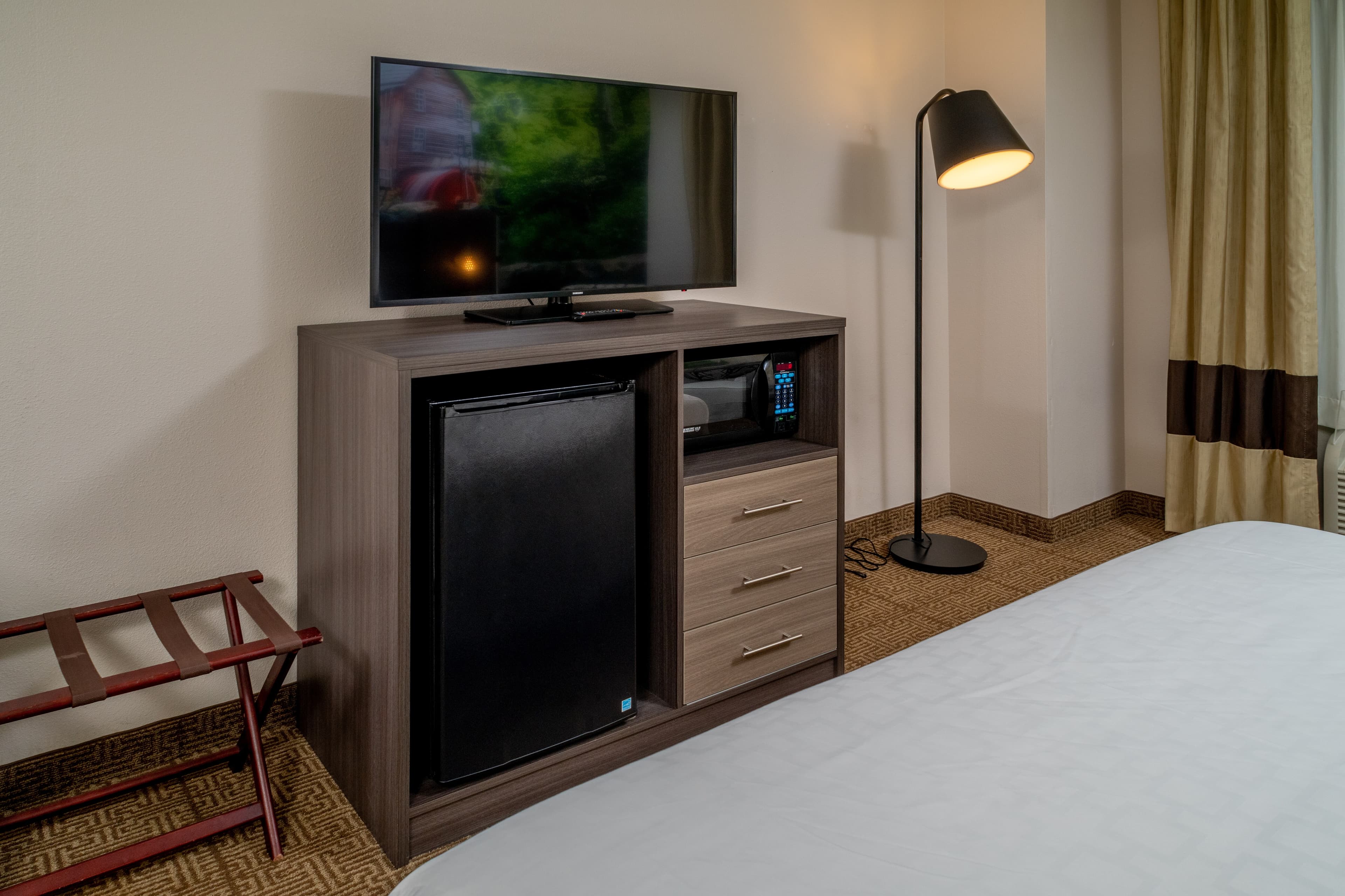 Clarion Pointe Beckley - Image 4