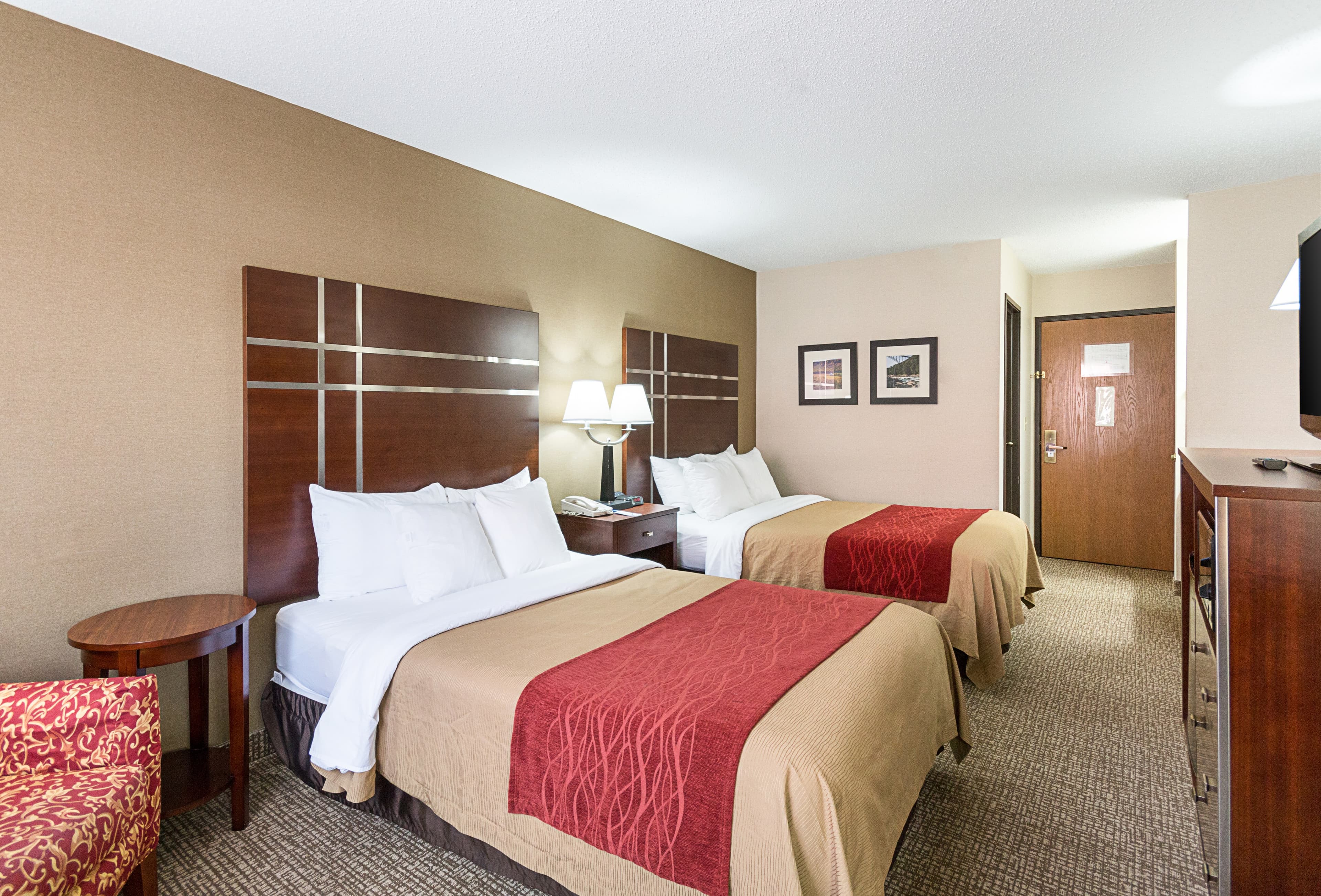 Quality Inn Parkersburg North-Vienna - Image 1