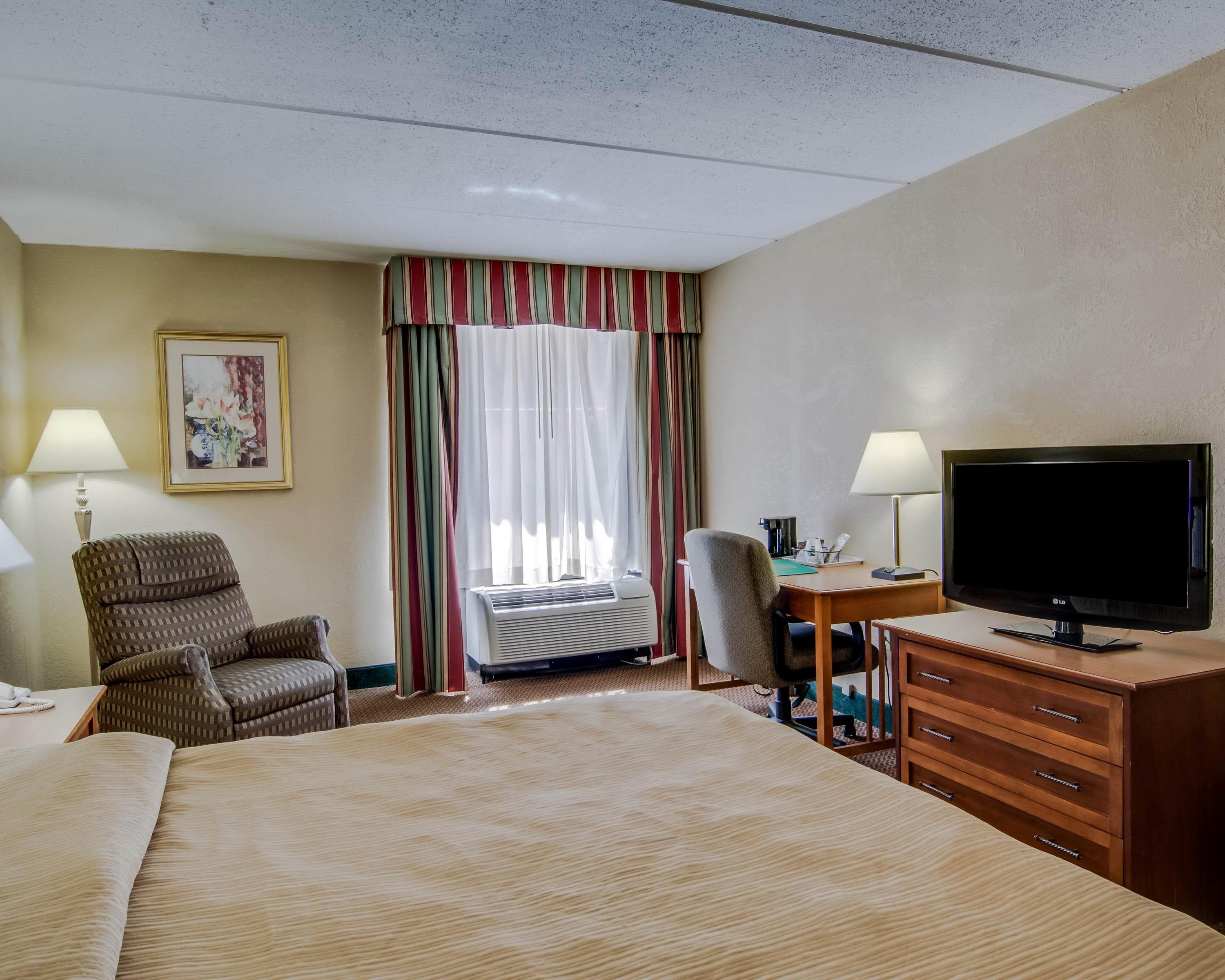 Quality Hotel and Conference Center Bluefield - Image 2