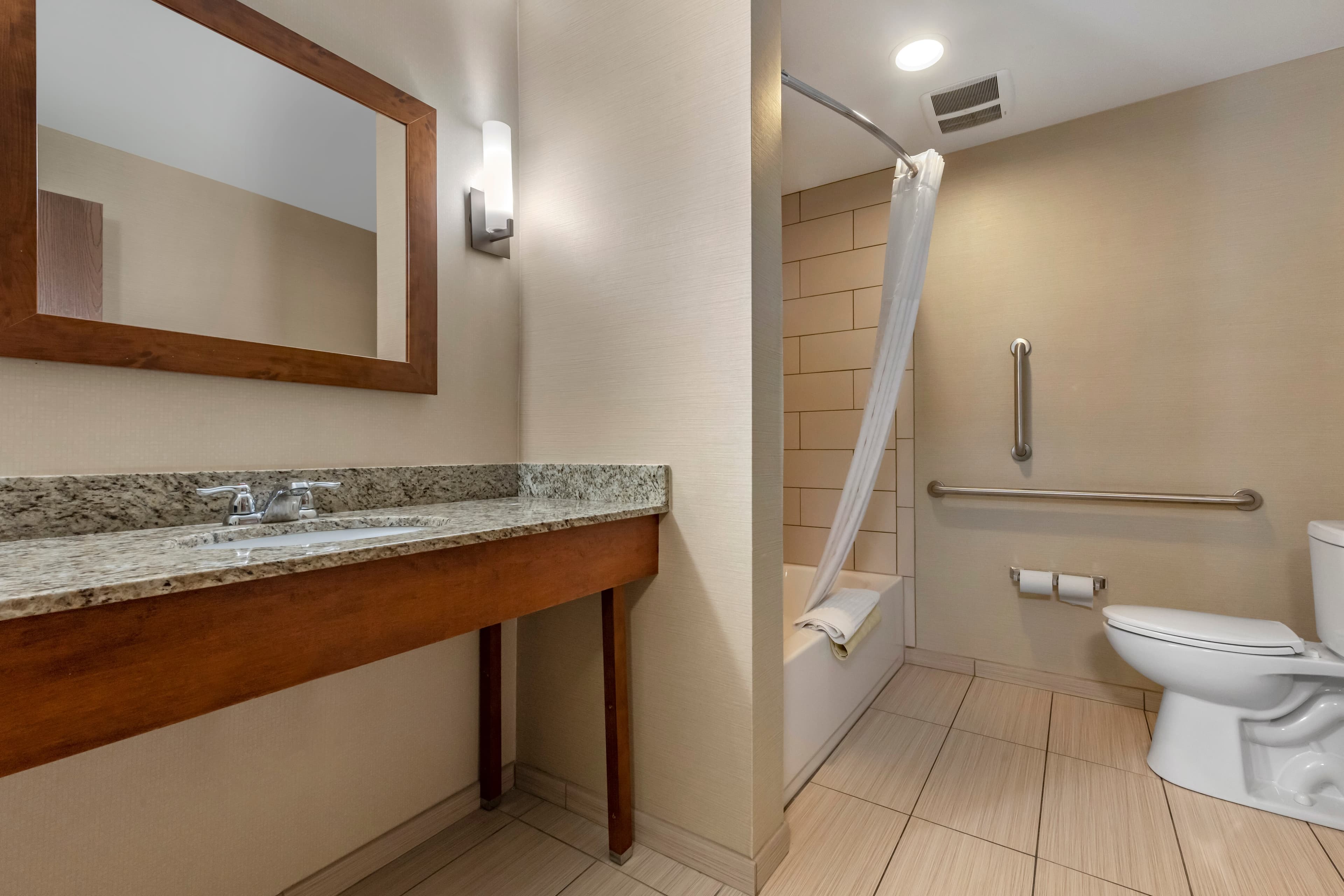 Comfort Suites Bridgeport - Clarksburg — 7
