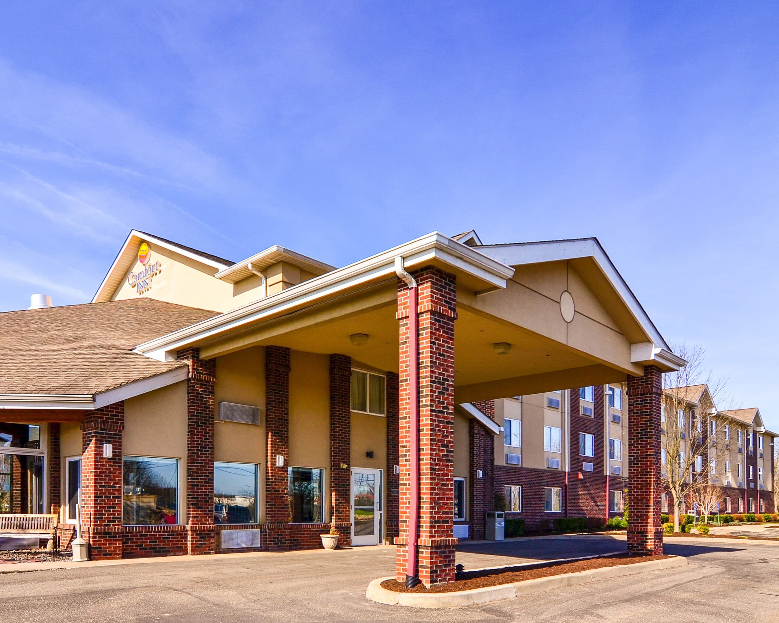 Comfort Inn Weirton - Steubenville - Image 1