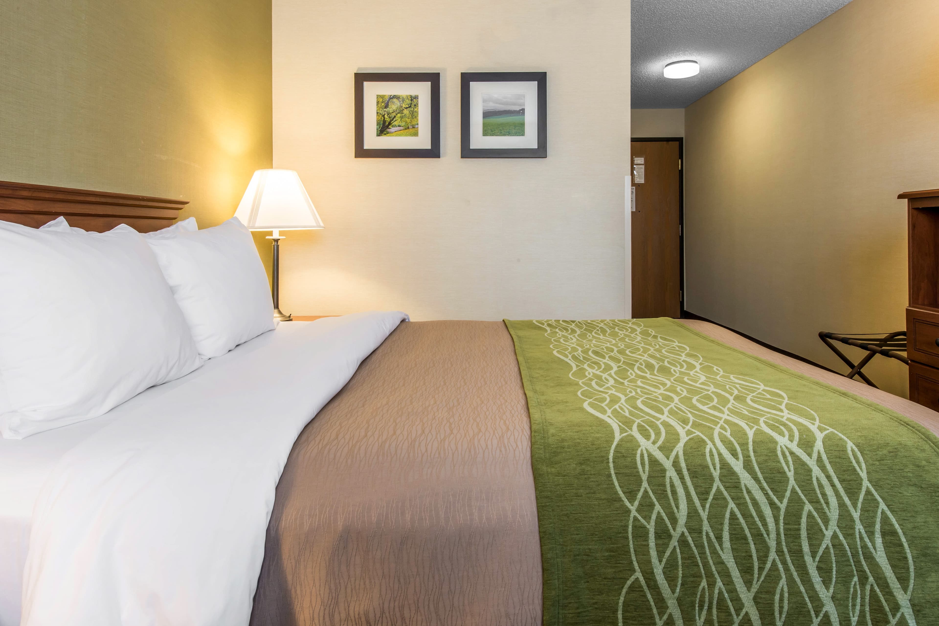 Comfort Inn Weirton - Steubenville - Image 4