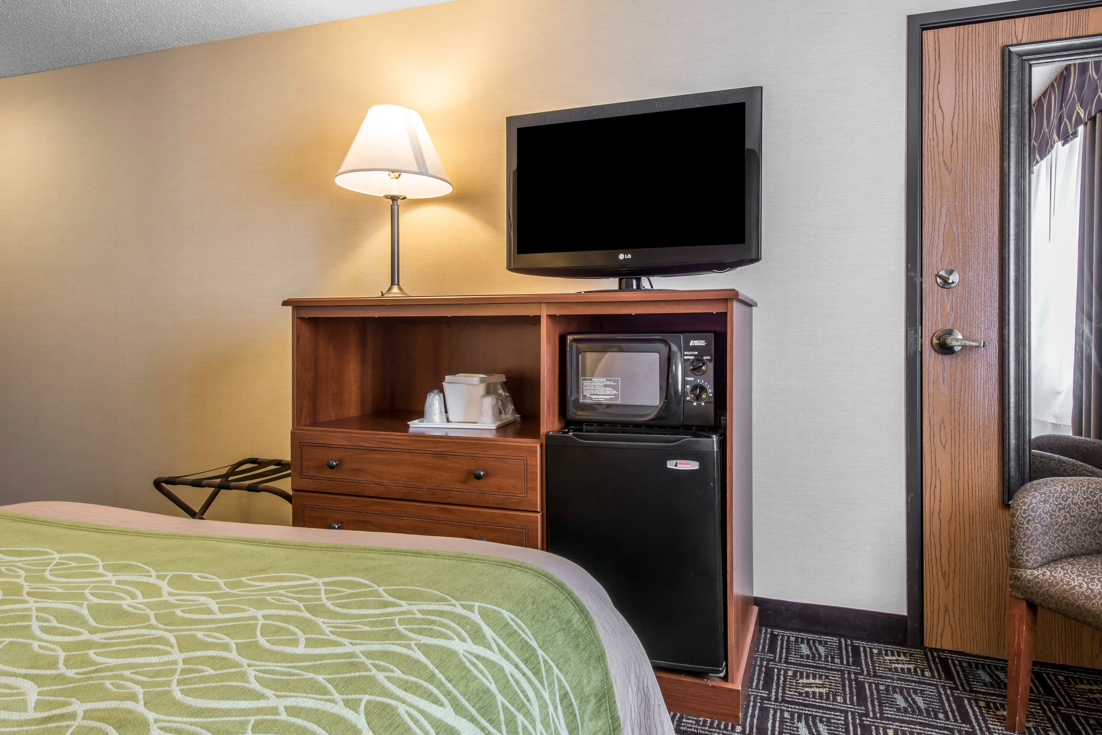 Comfort Inn Weirton - Steubenville - Image 5