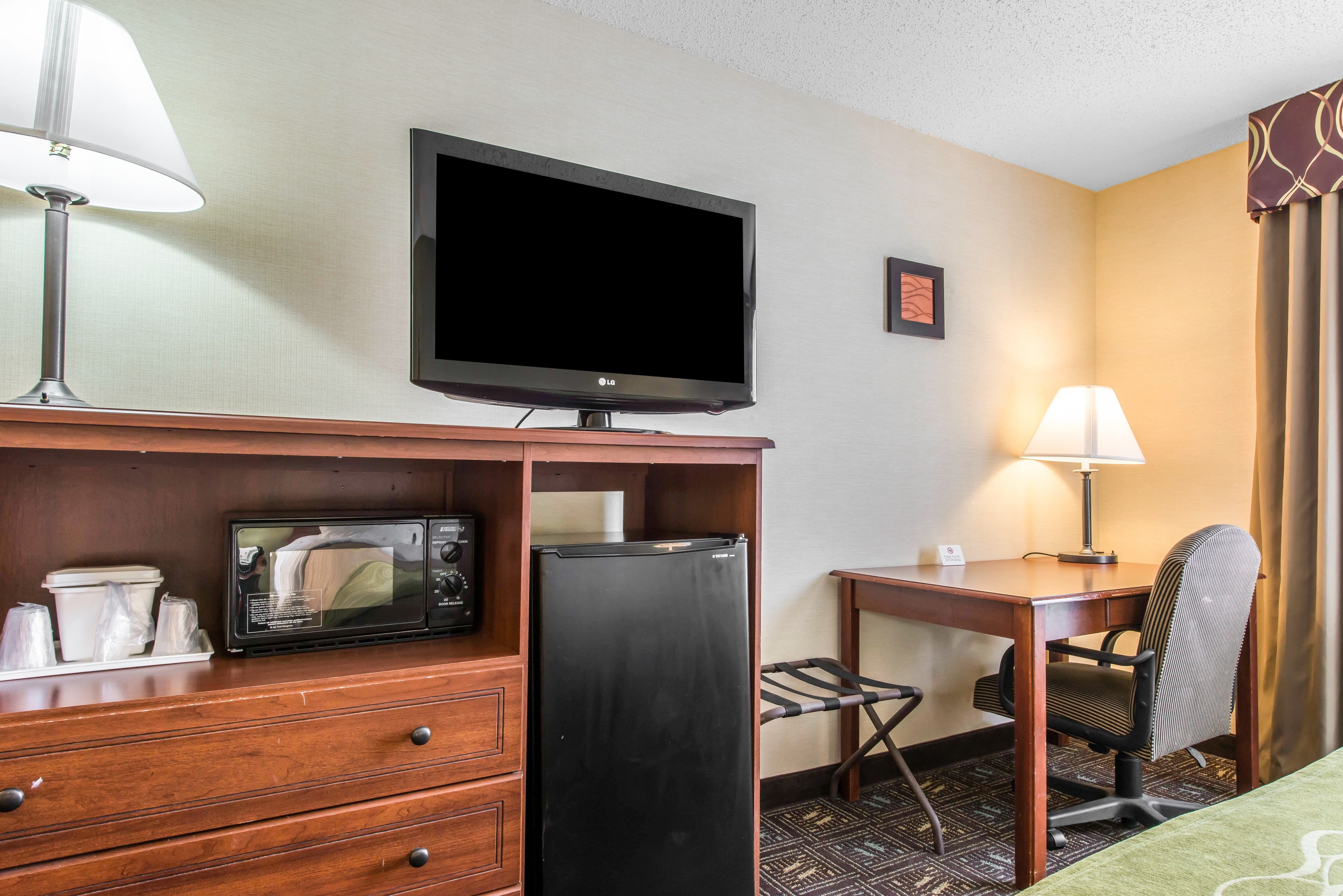 Comfort Inn Weirton - Steubenville — 9