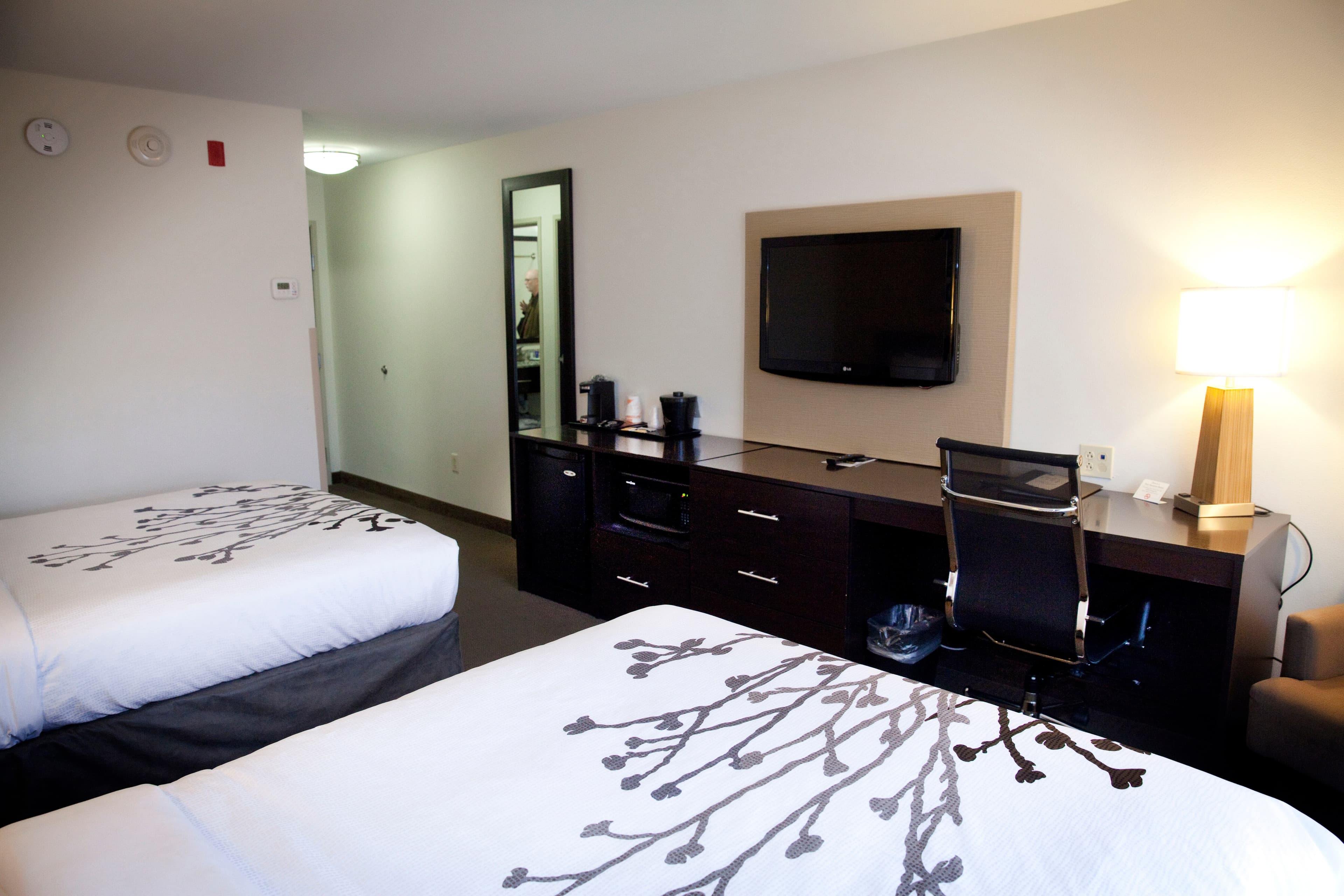 Sleep Inn & Suites Moundsville - Wheeling — 6