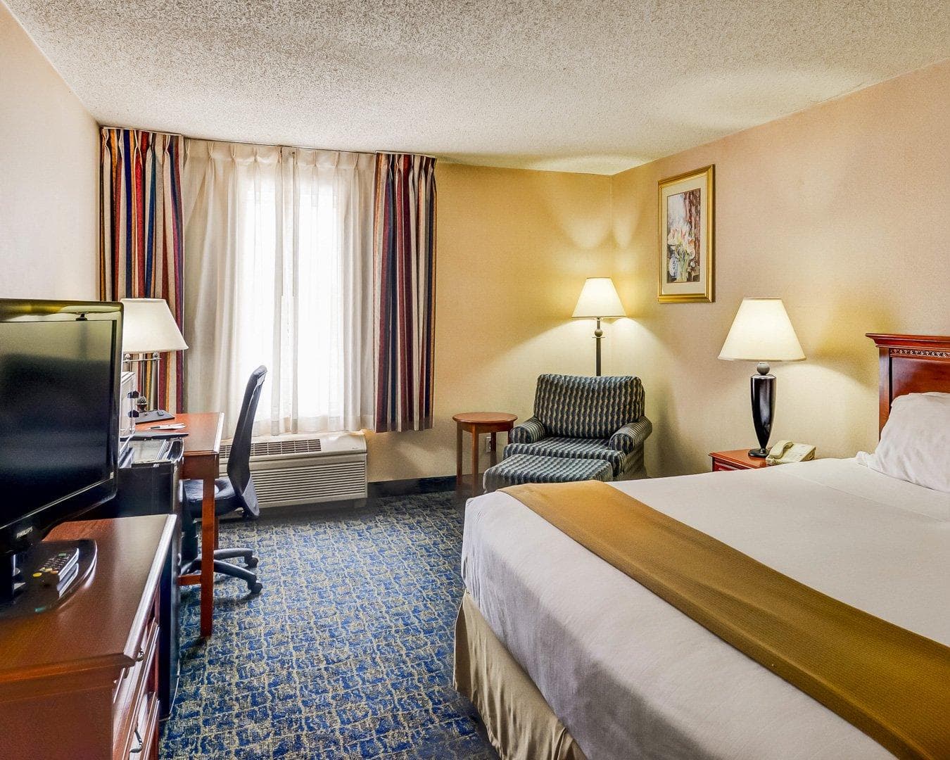 Quality Inn Spring Mills - Martinsburg North - Image 3
