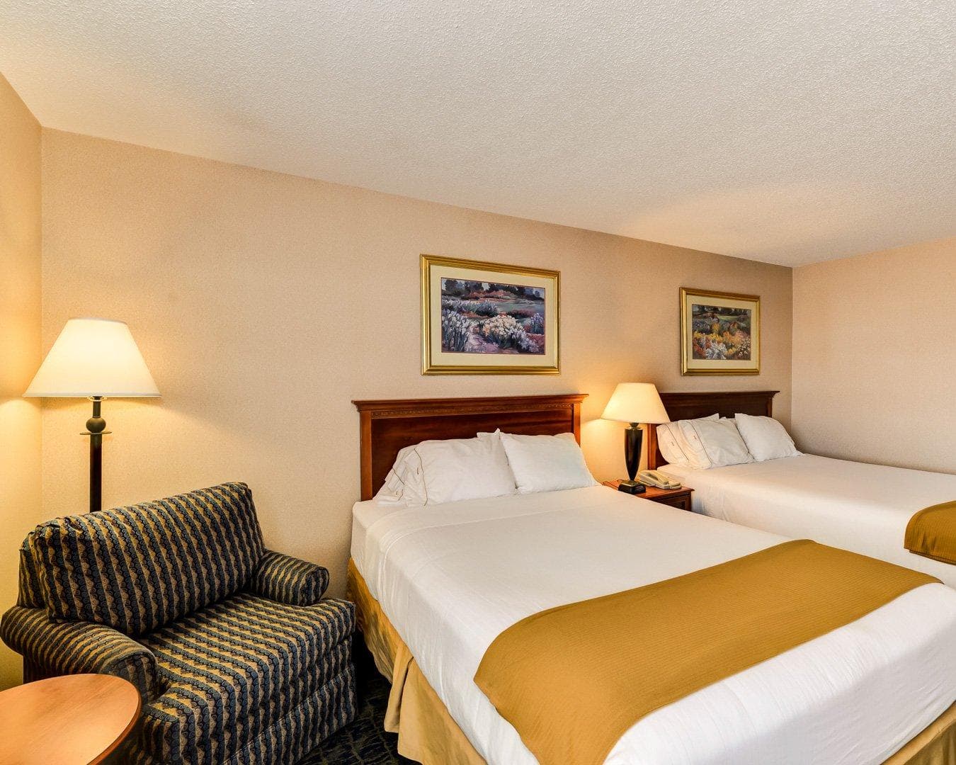 Quality Inn Spring Mills - Martinsburg North — 16