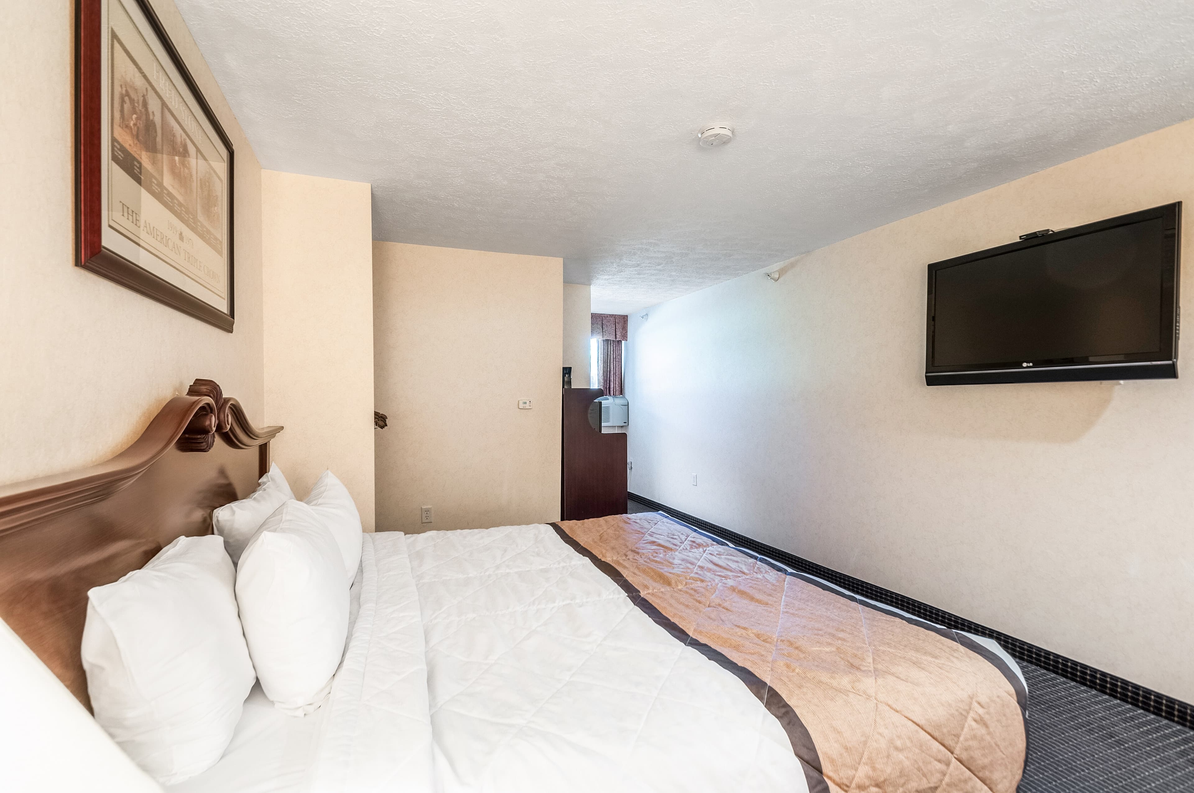 Rodeway Inn & Suites Charles Town — 7