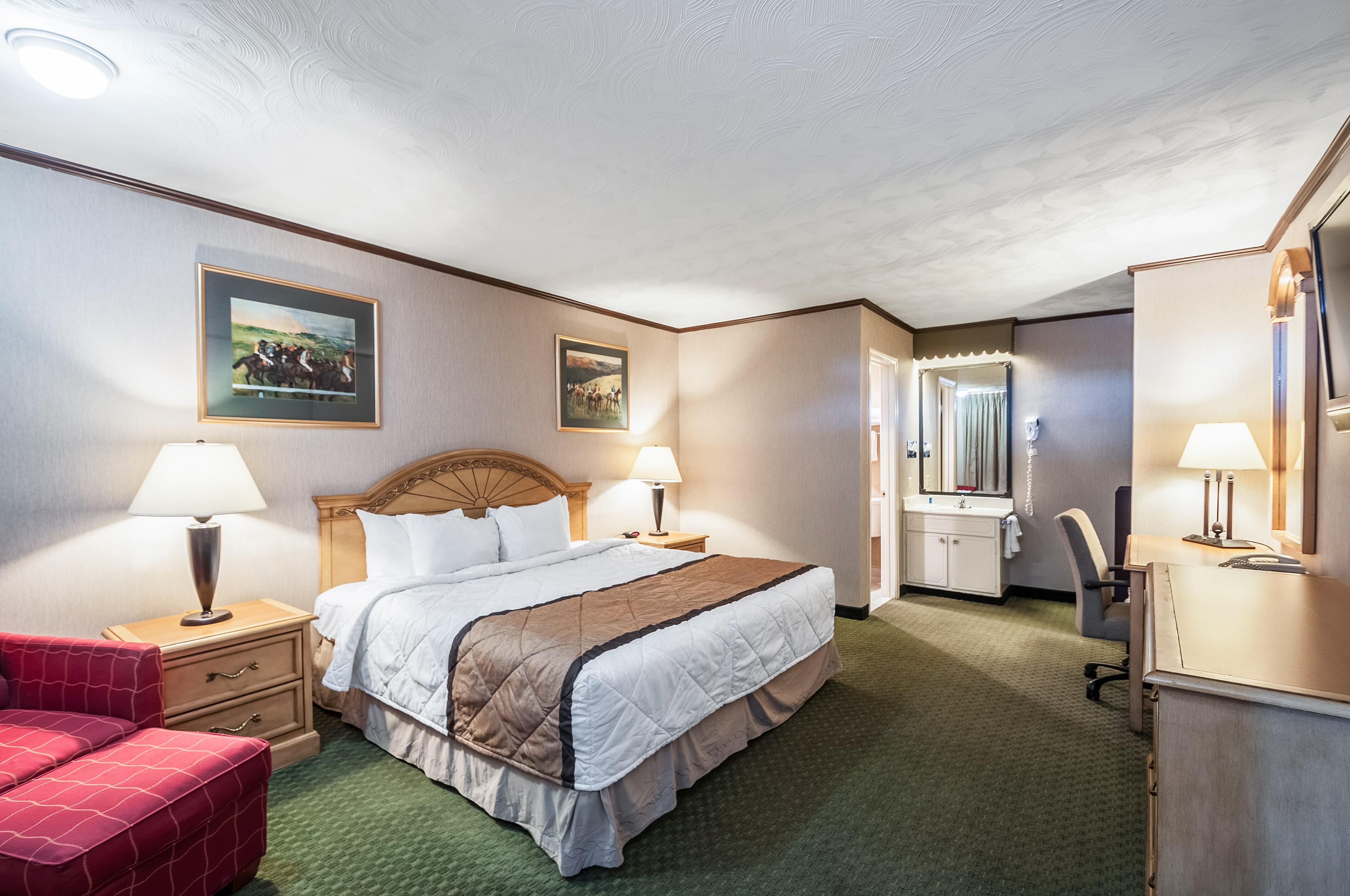 Rodeway Inn & Suites Charles Town - Image 2