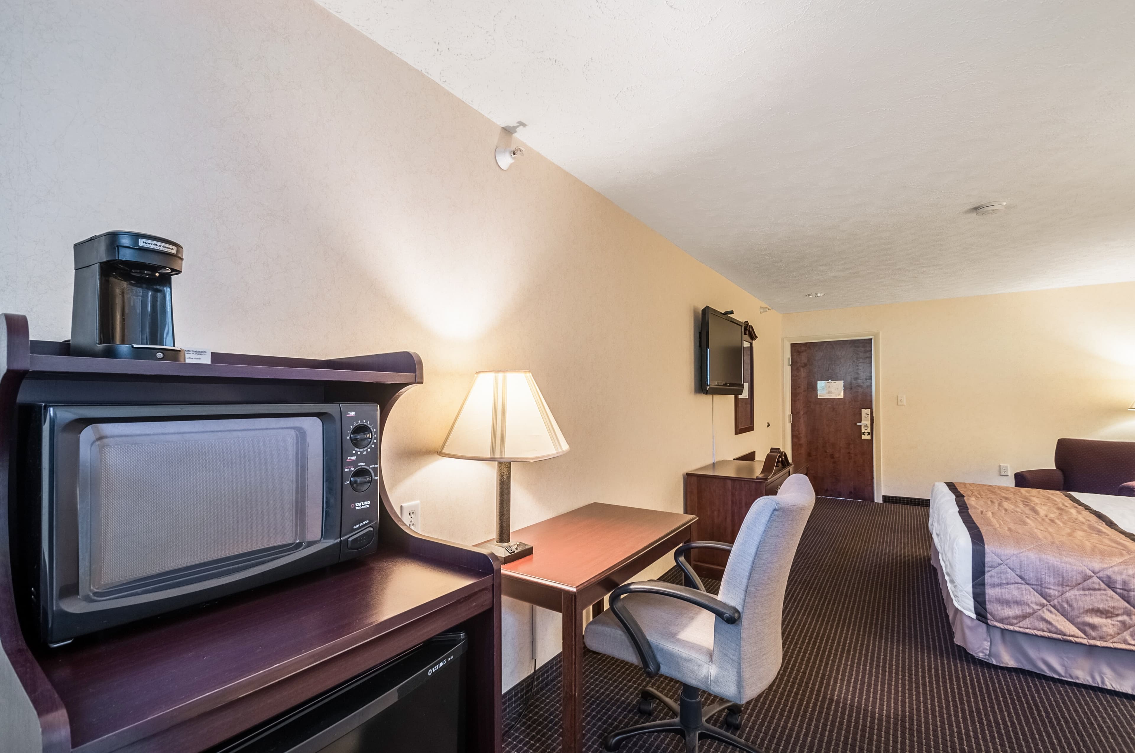 Rodeway Inn & Suites Charles Town — 9