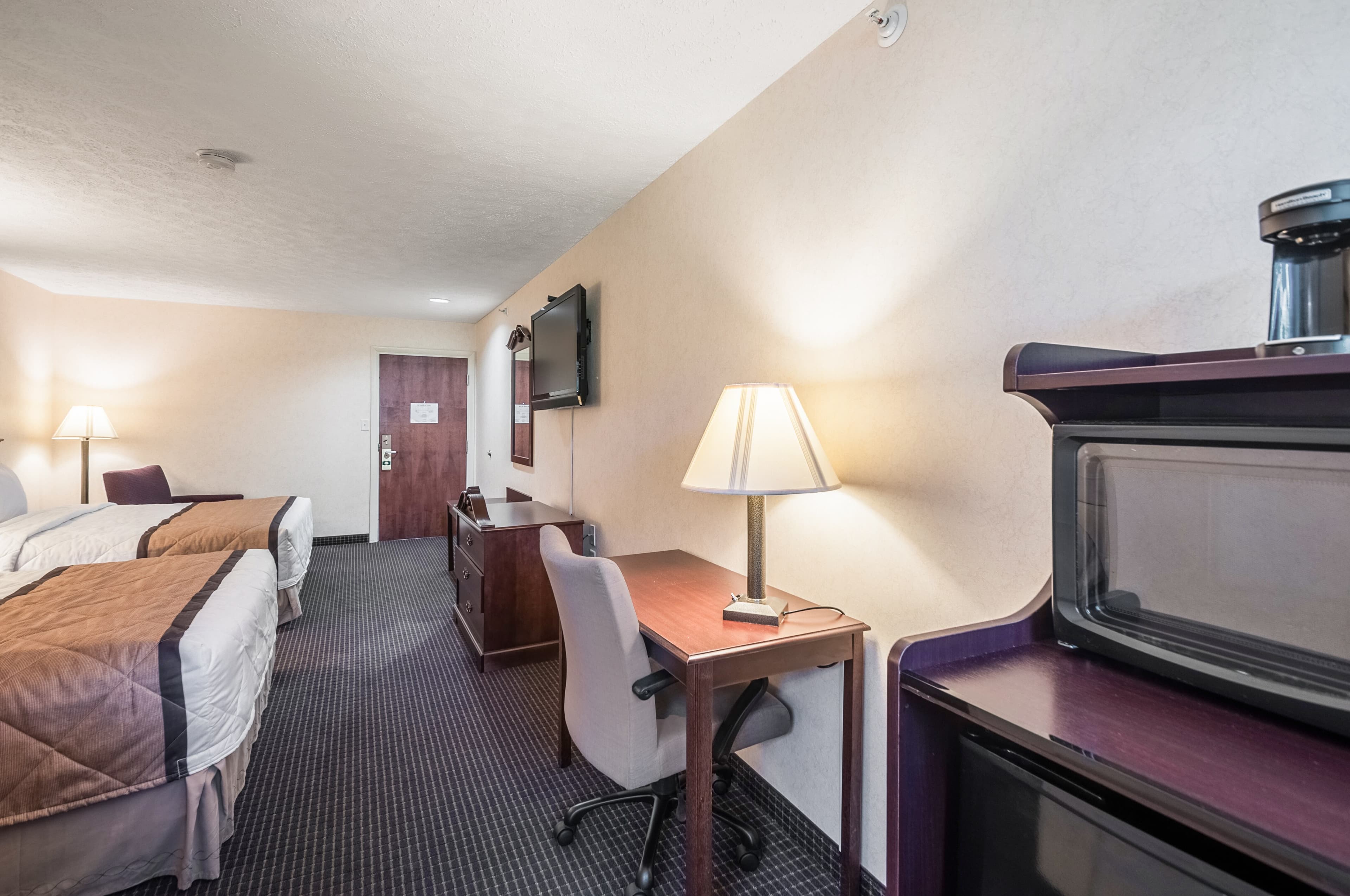 Rodeway Inn & Suites Charles Town — 12