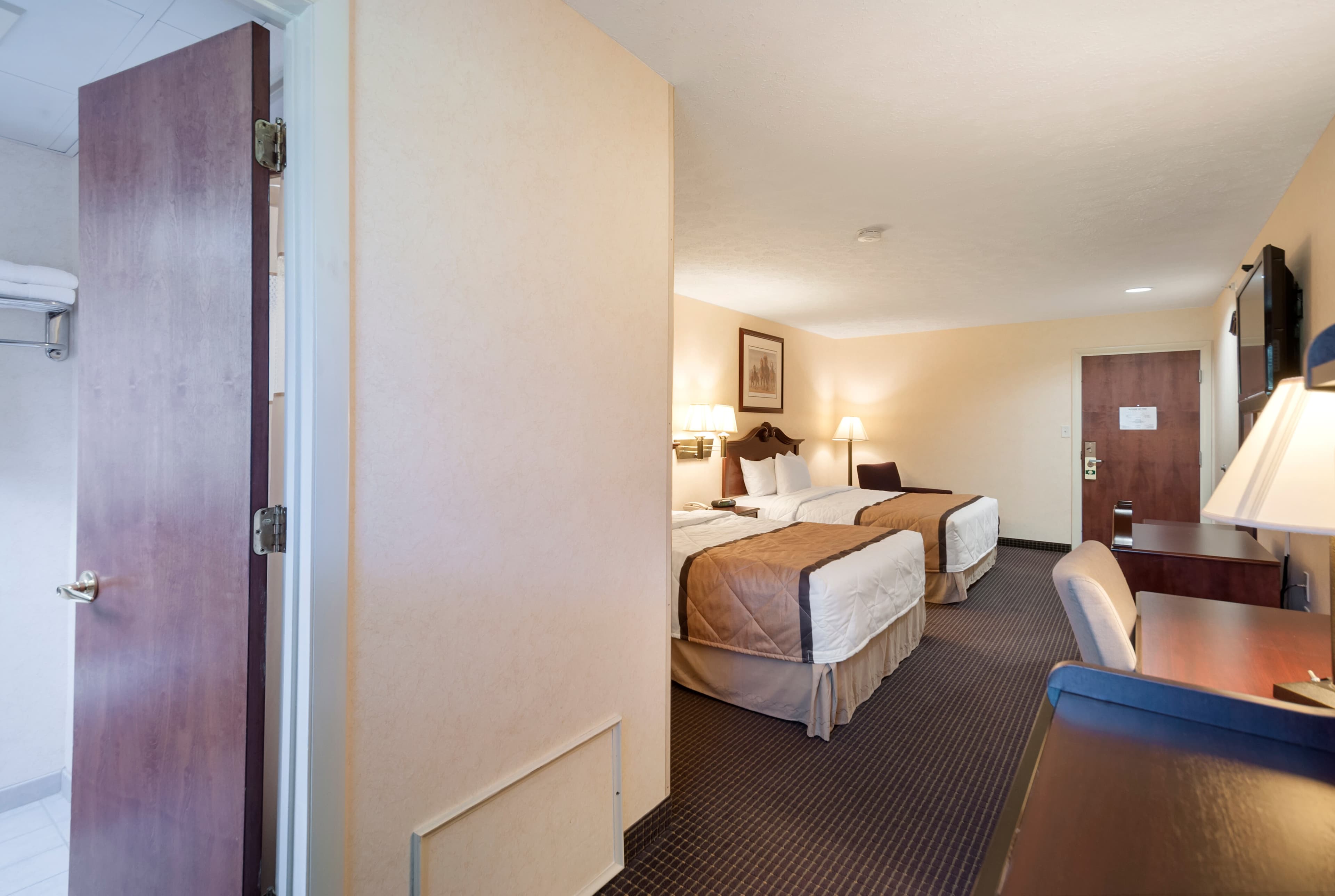 Rodeway Inn & Suites Charles Town — 13