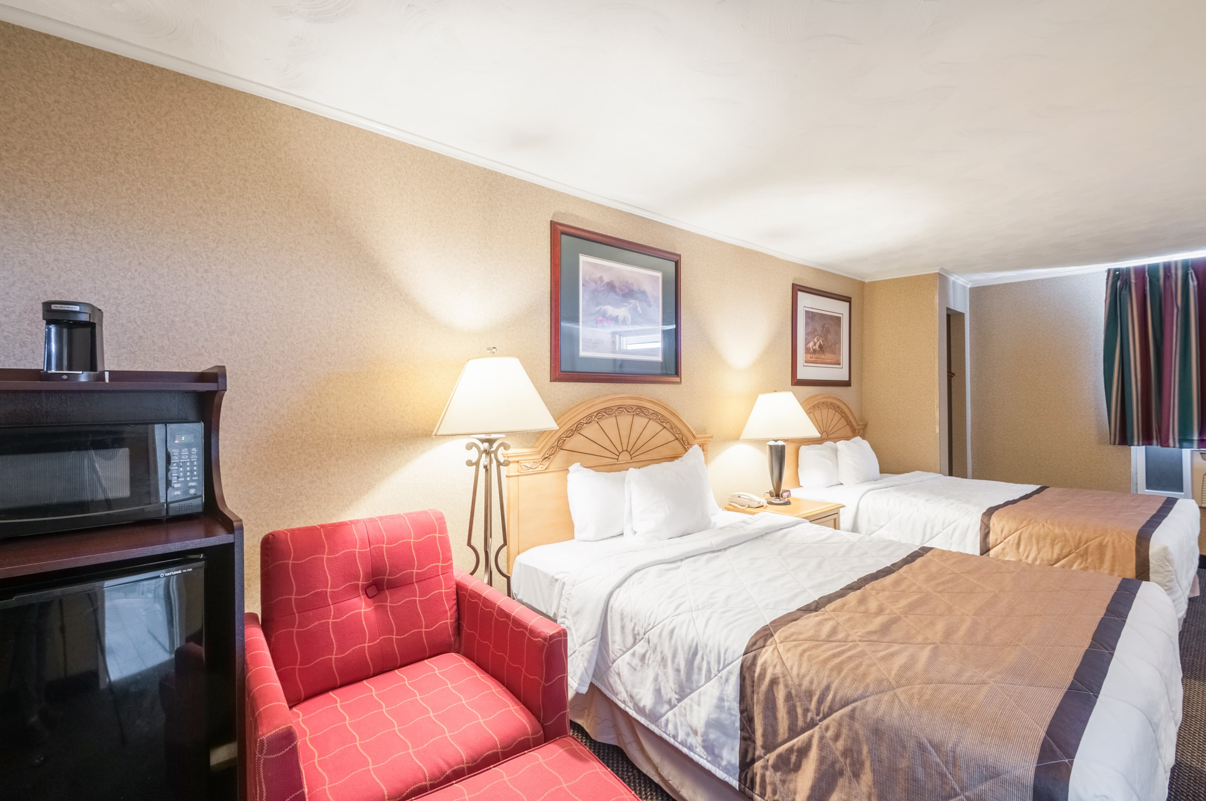 Rodeway Inn & Suites Charles Town — 16