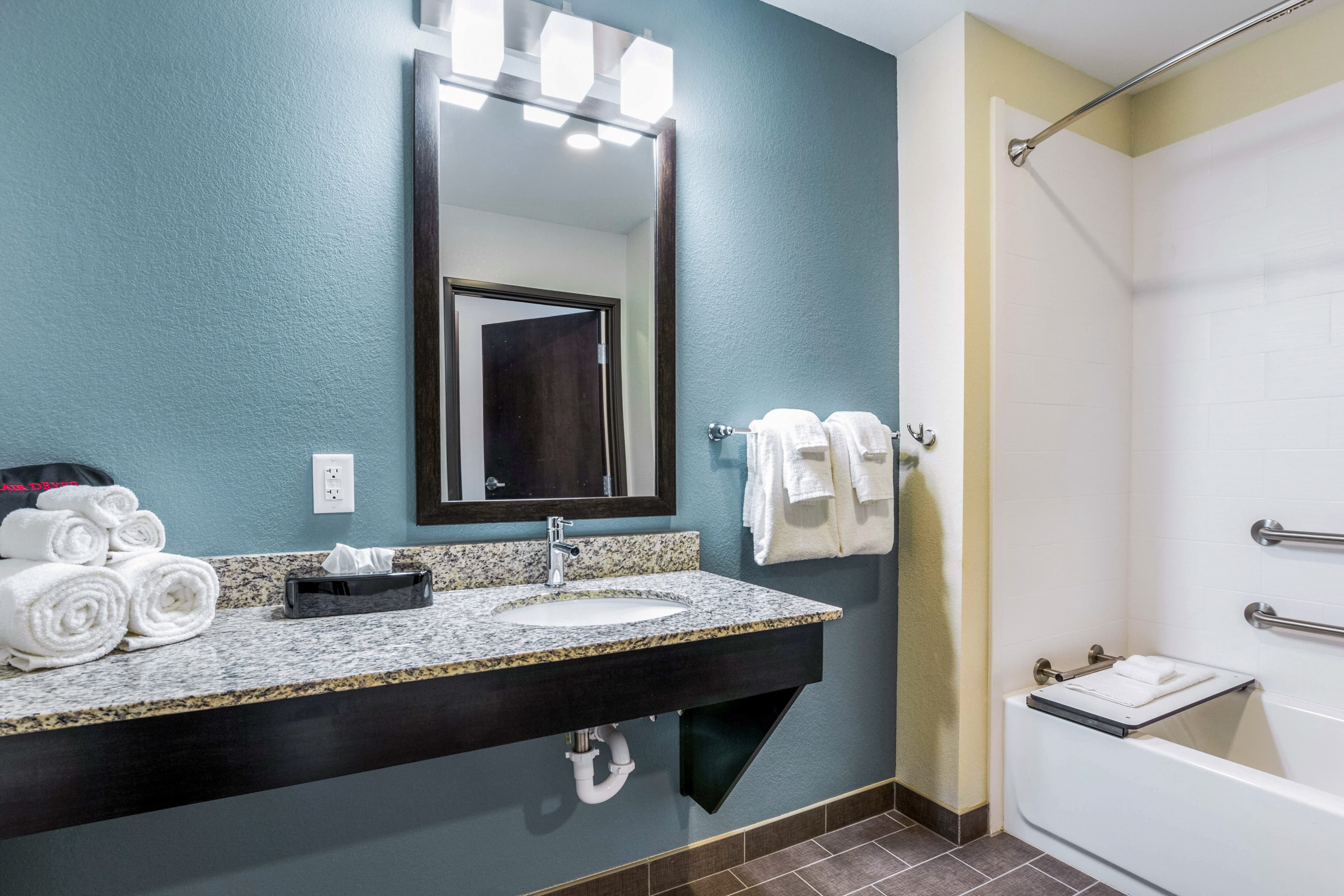 Sleep Inn Winfield - Teays Valley - Image 5