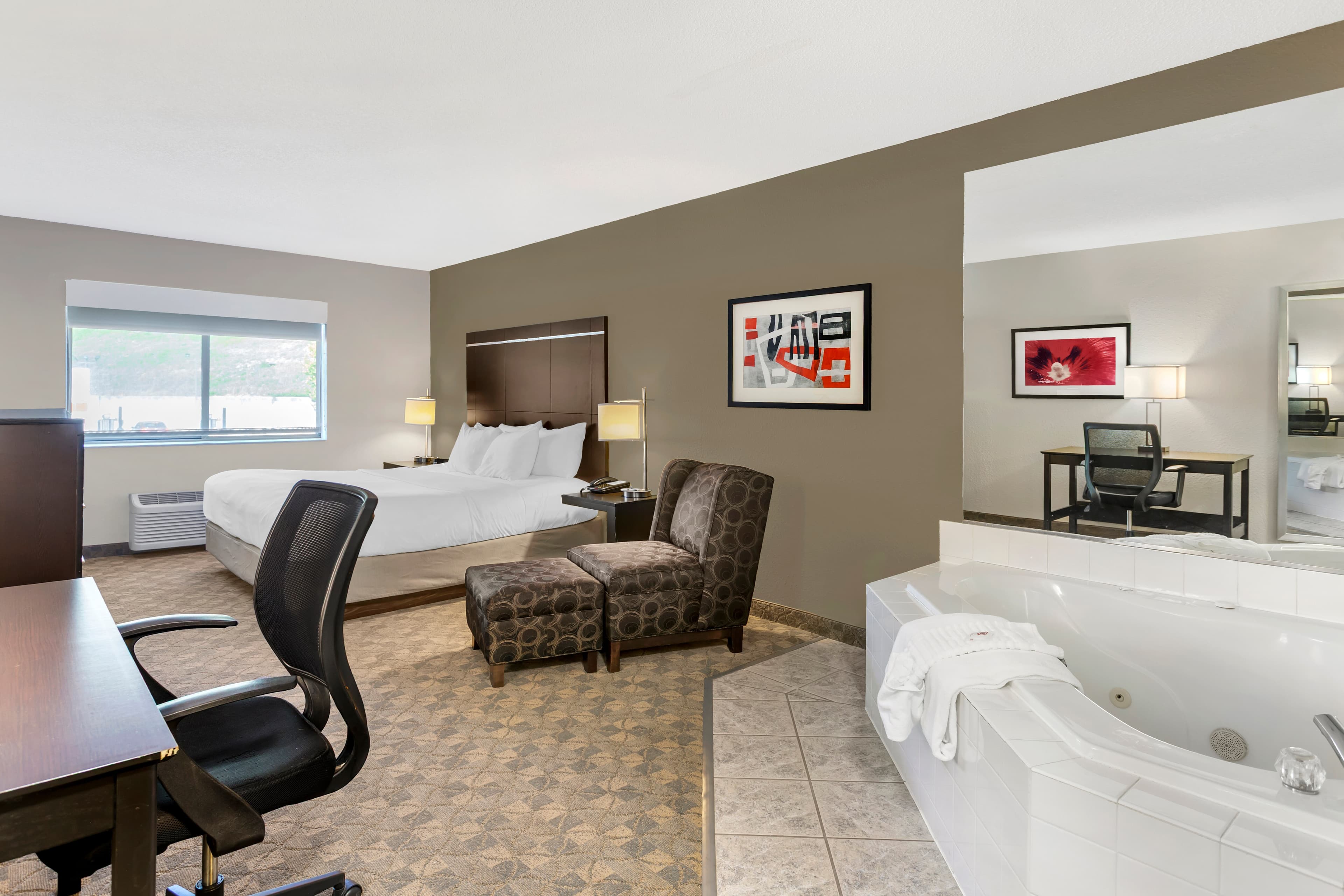 Comfort Inn Huntington near University area — 21