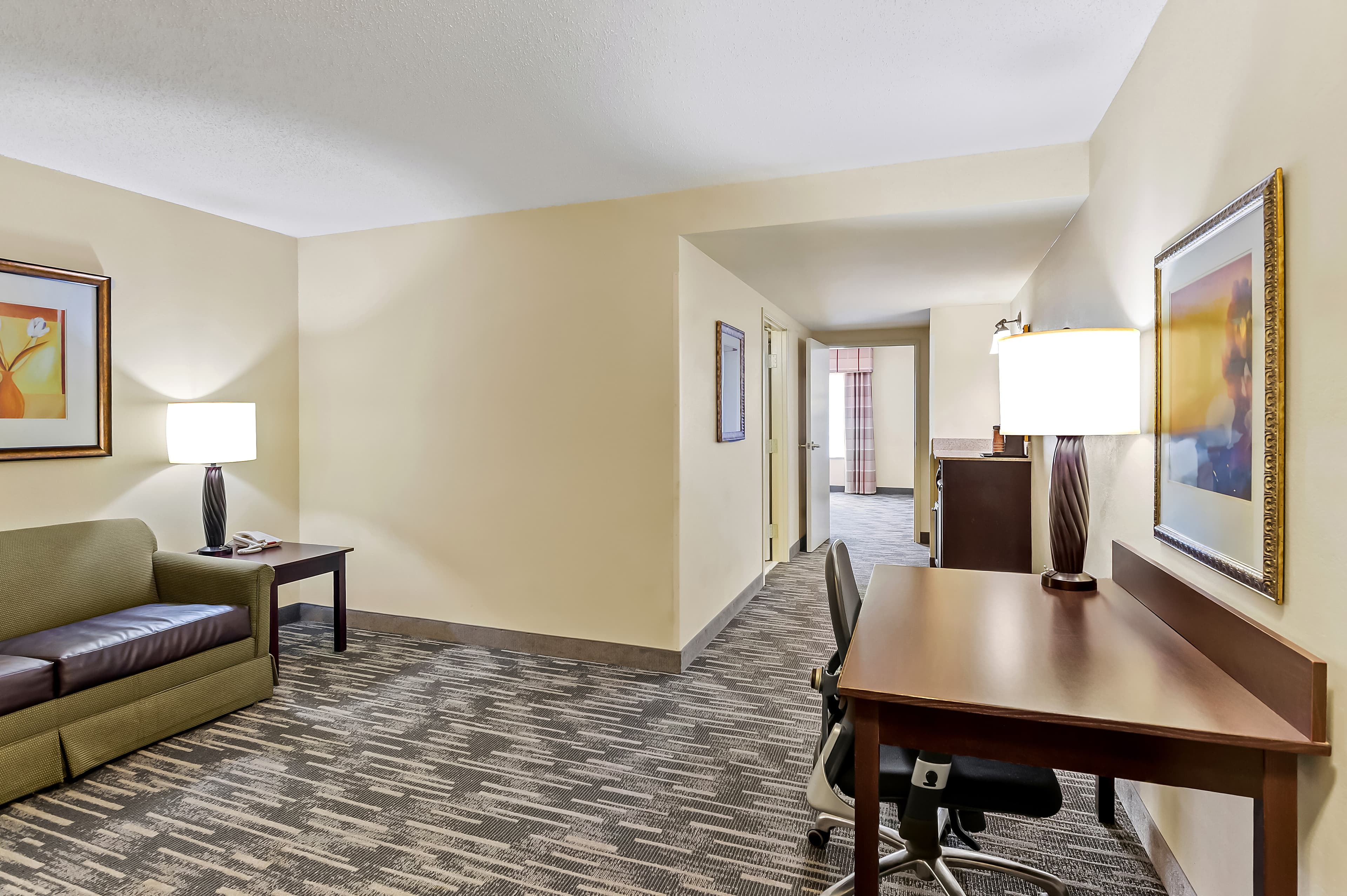 Country Inn & Suites by Radisson, Princeton, WV — 11
