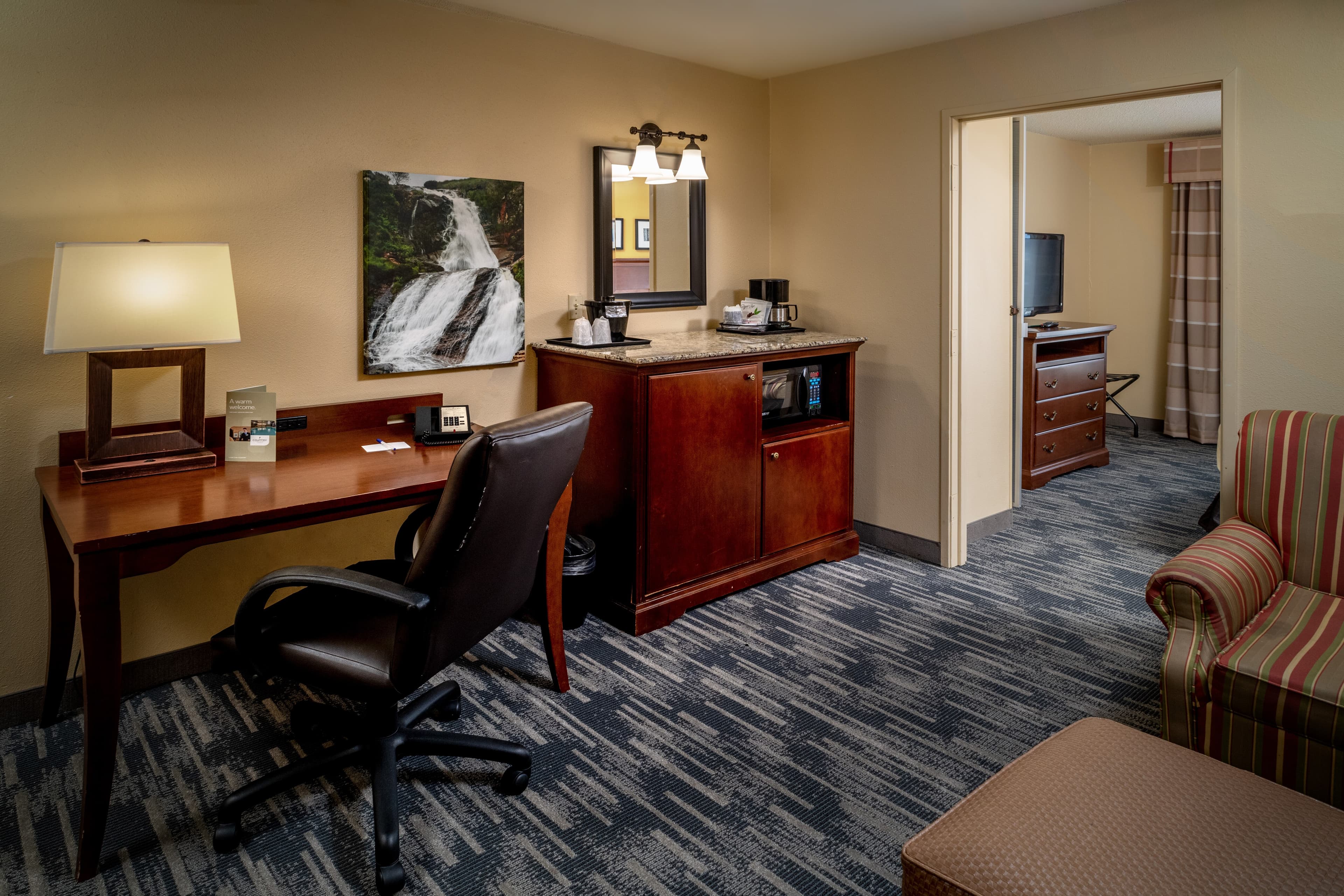 Country Inn & Suites By Radisson, Charleston South, WV — 10