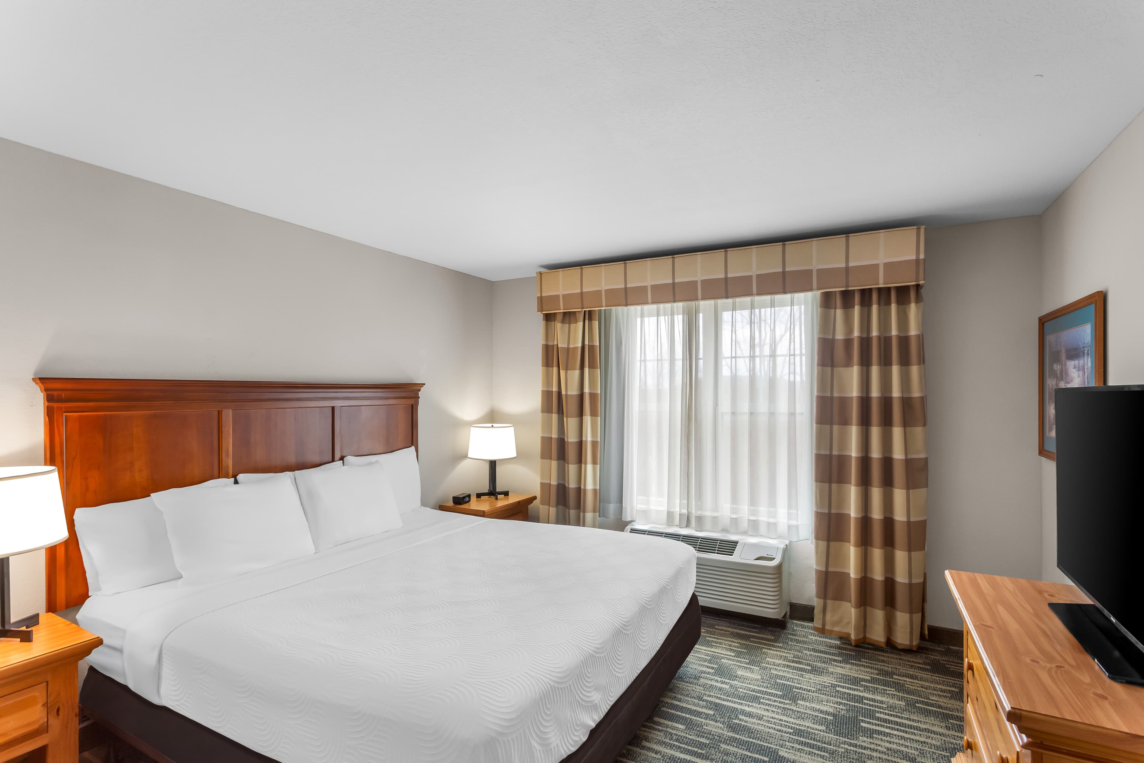 Country Inn & Suites by Radisson, Beckley, WV - Image 2