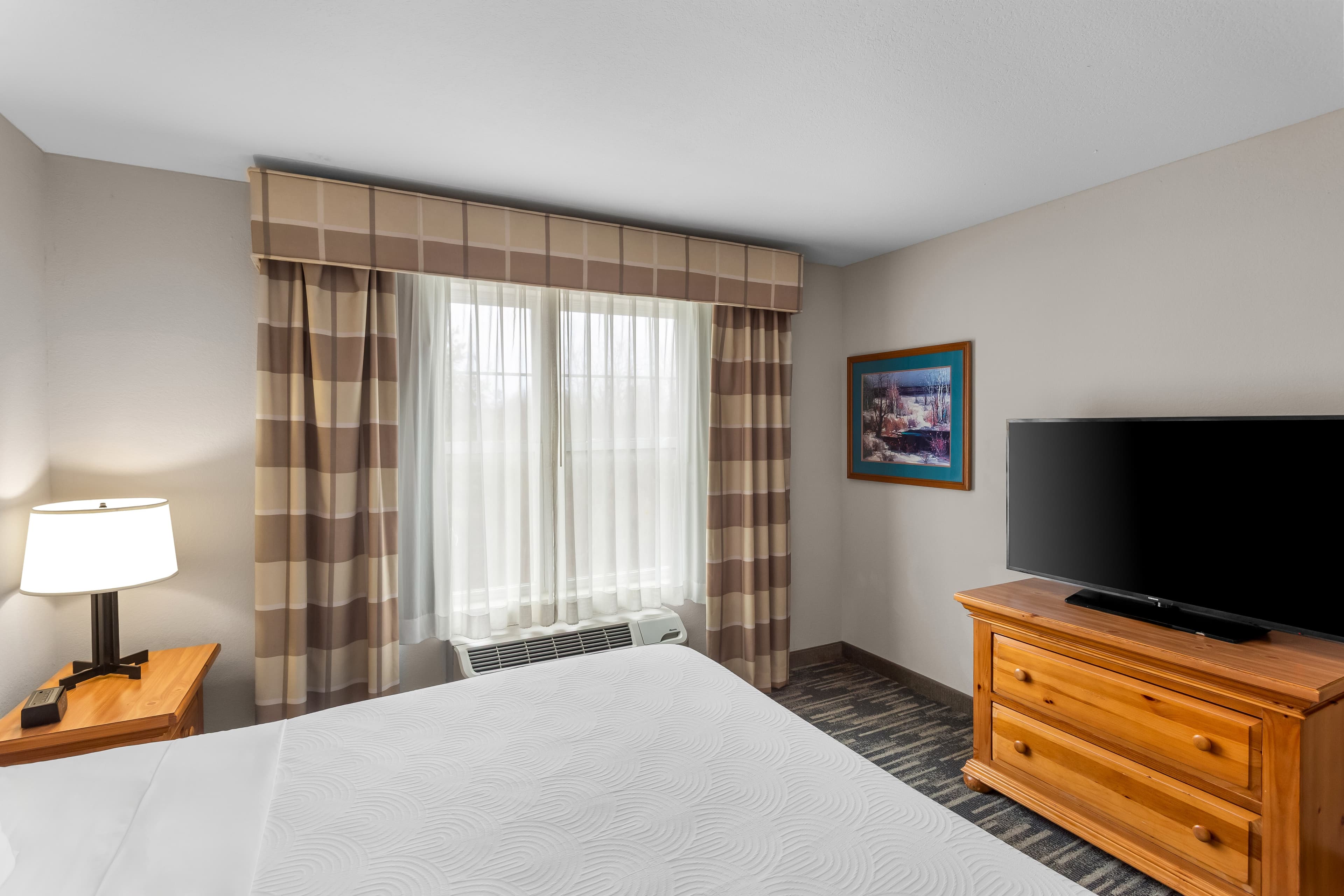 Country Inn & Suites by Radisson, Beckley, WV - Image 3