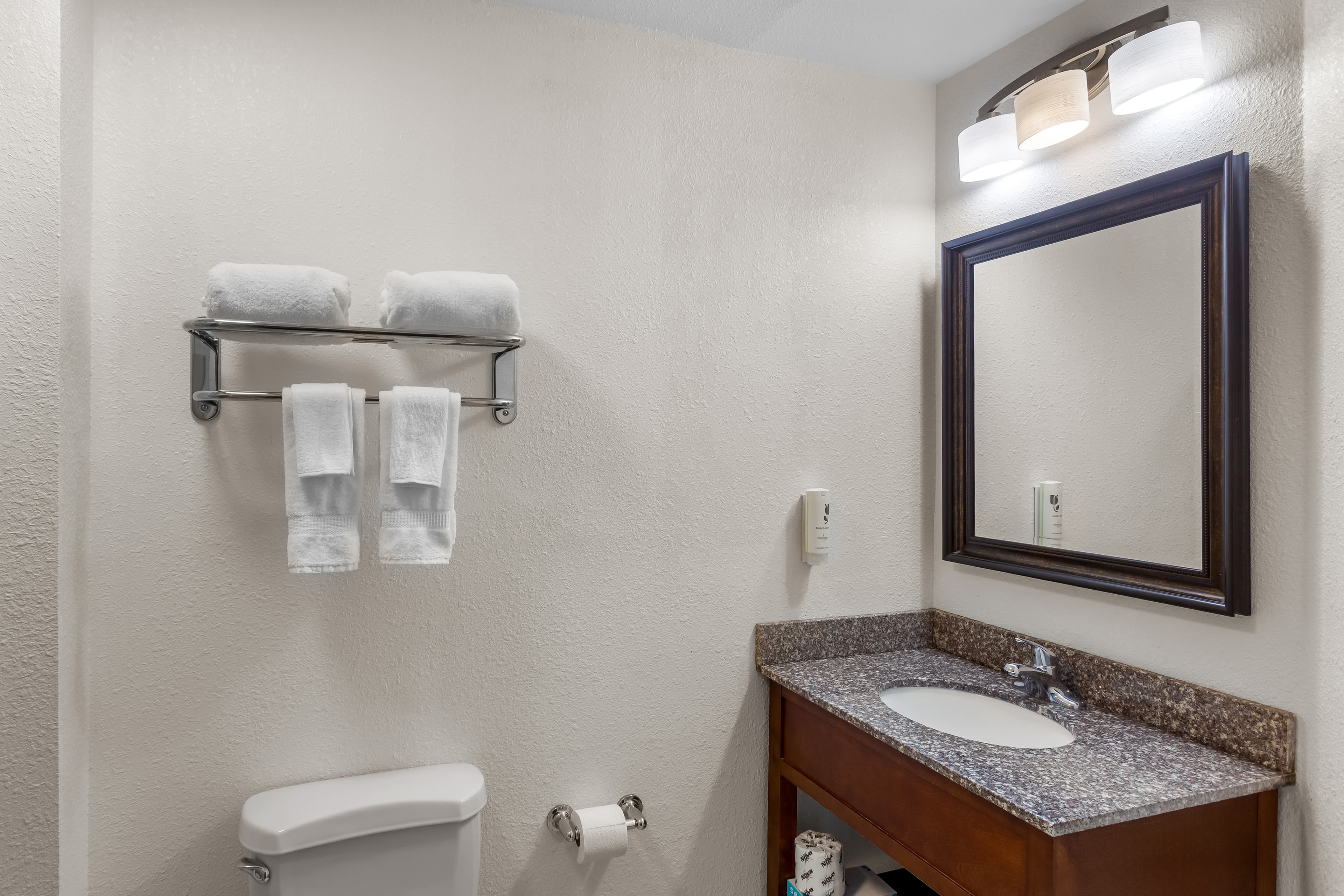 Country Inn & Suites by Radisson, Beckley, WV — 11