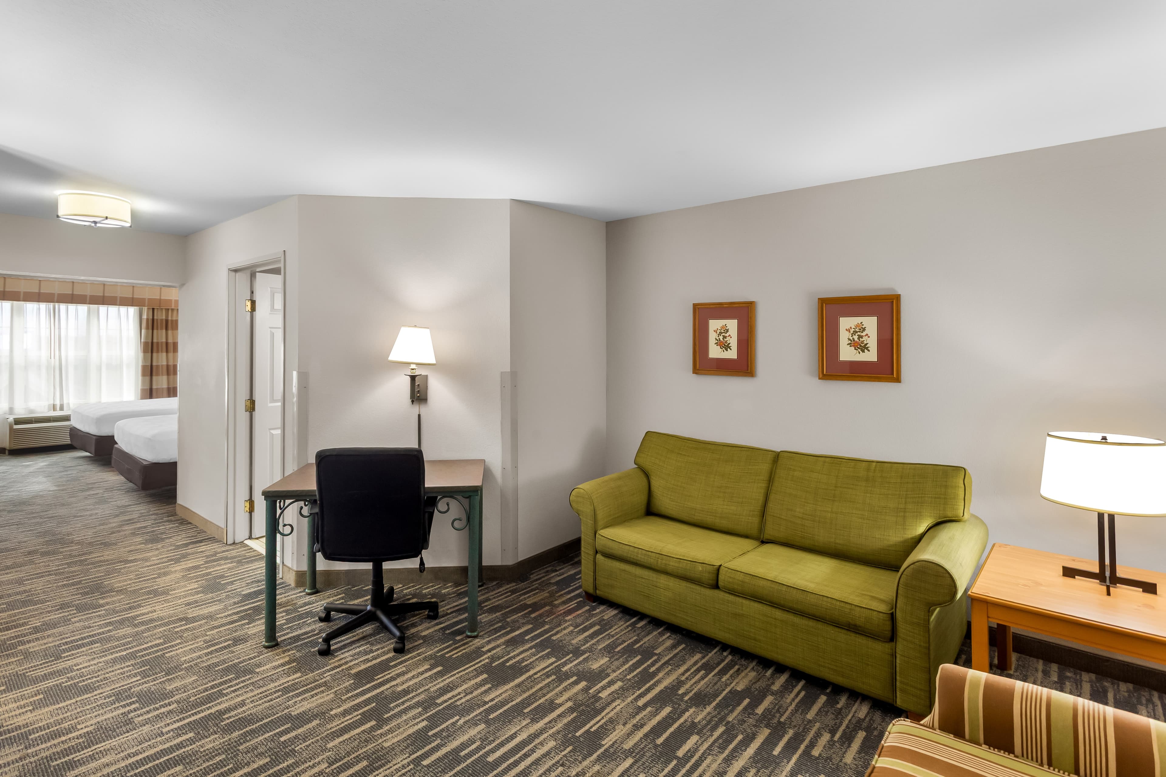 Country Inn & Suites by Radisson, Beckley, WV — 32