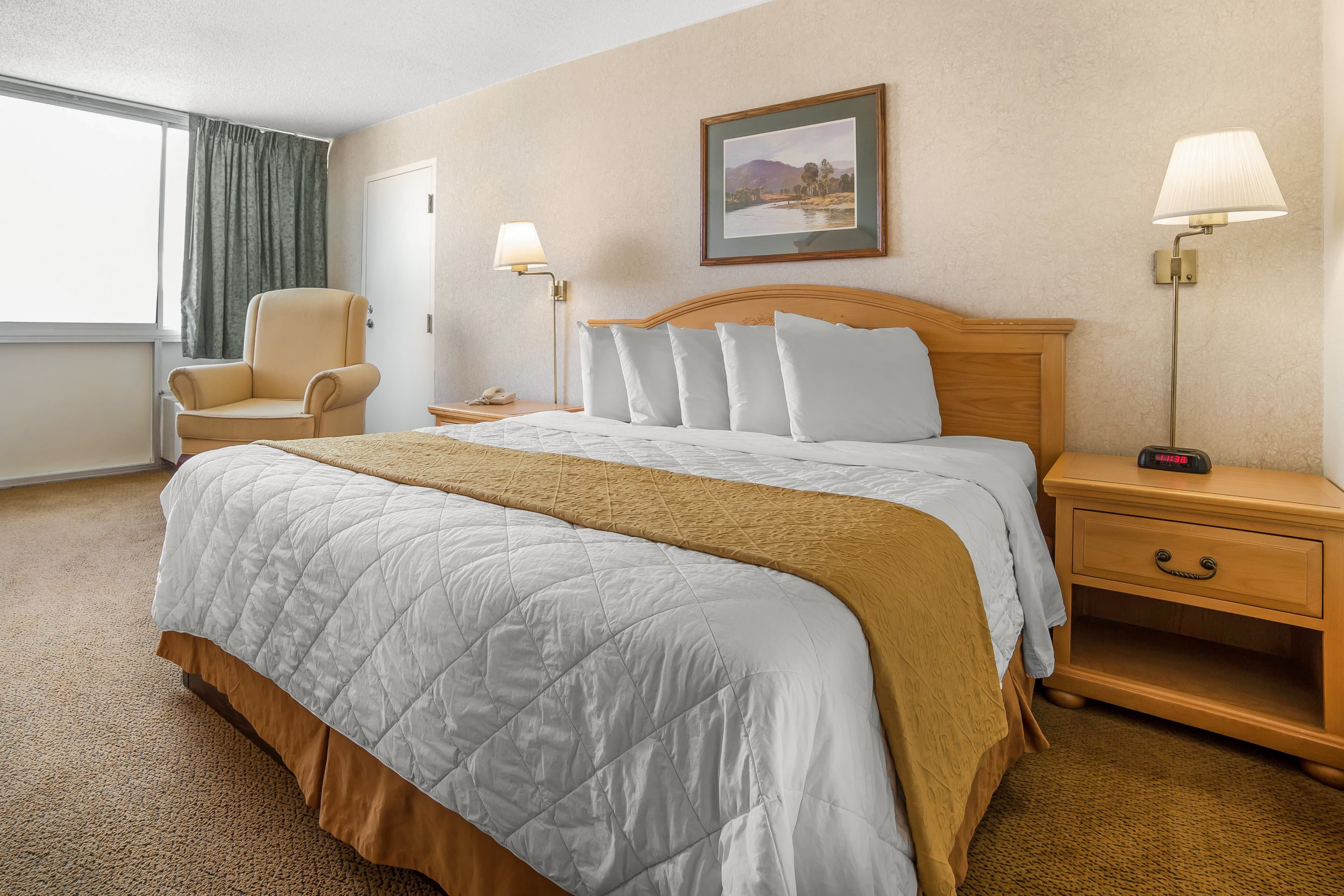Econo Lodge Rawlins — 7