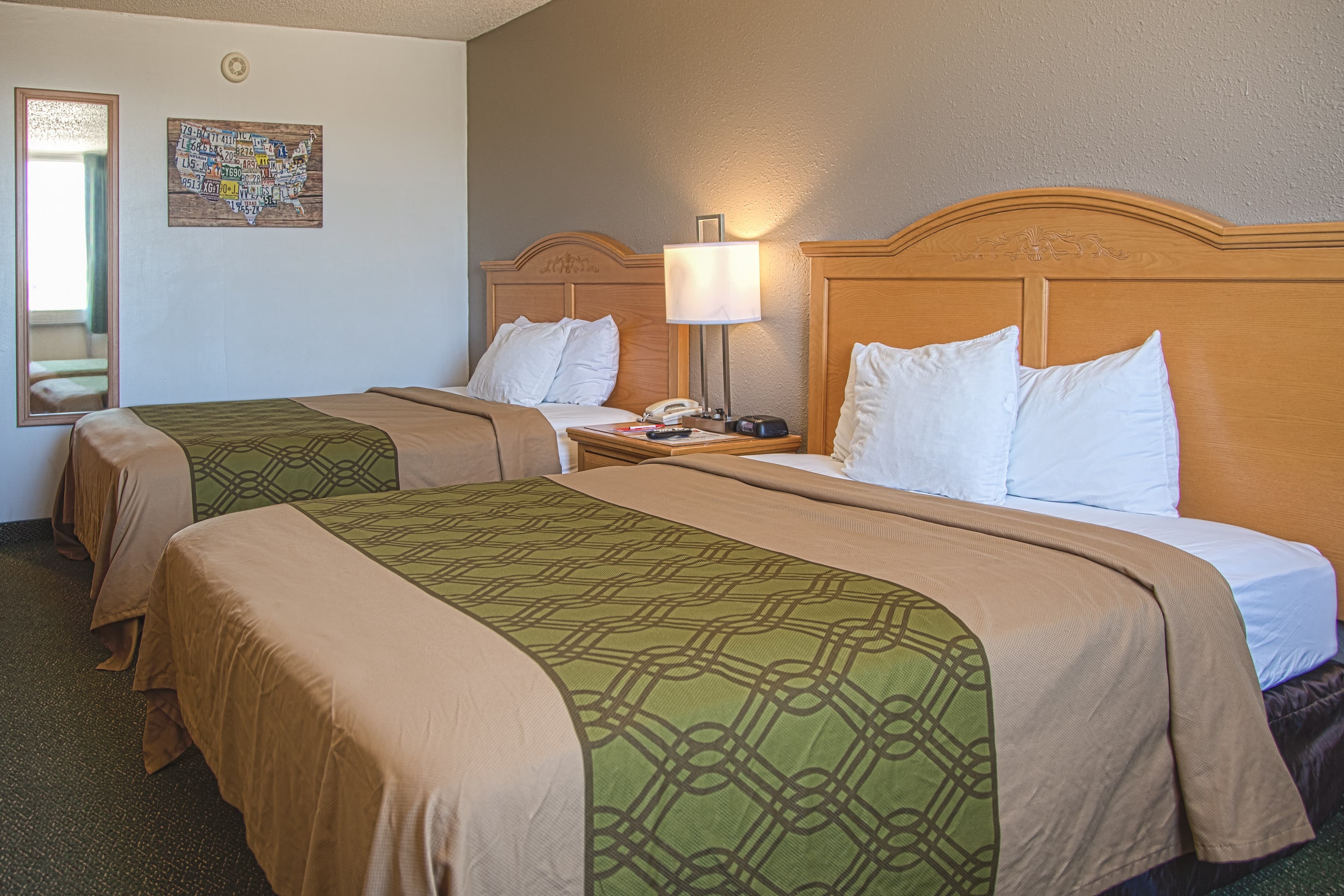 Econo Lodge Rawlins - Image 2