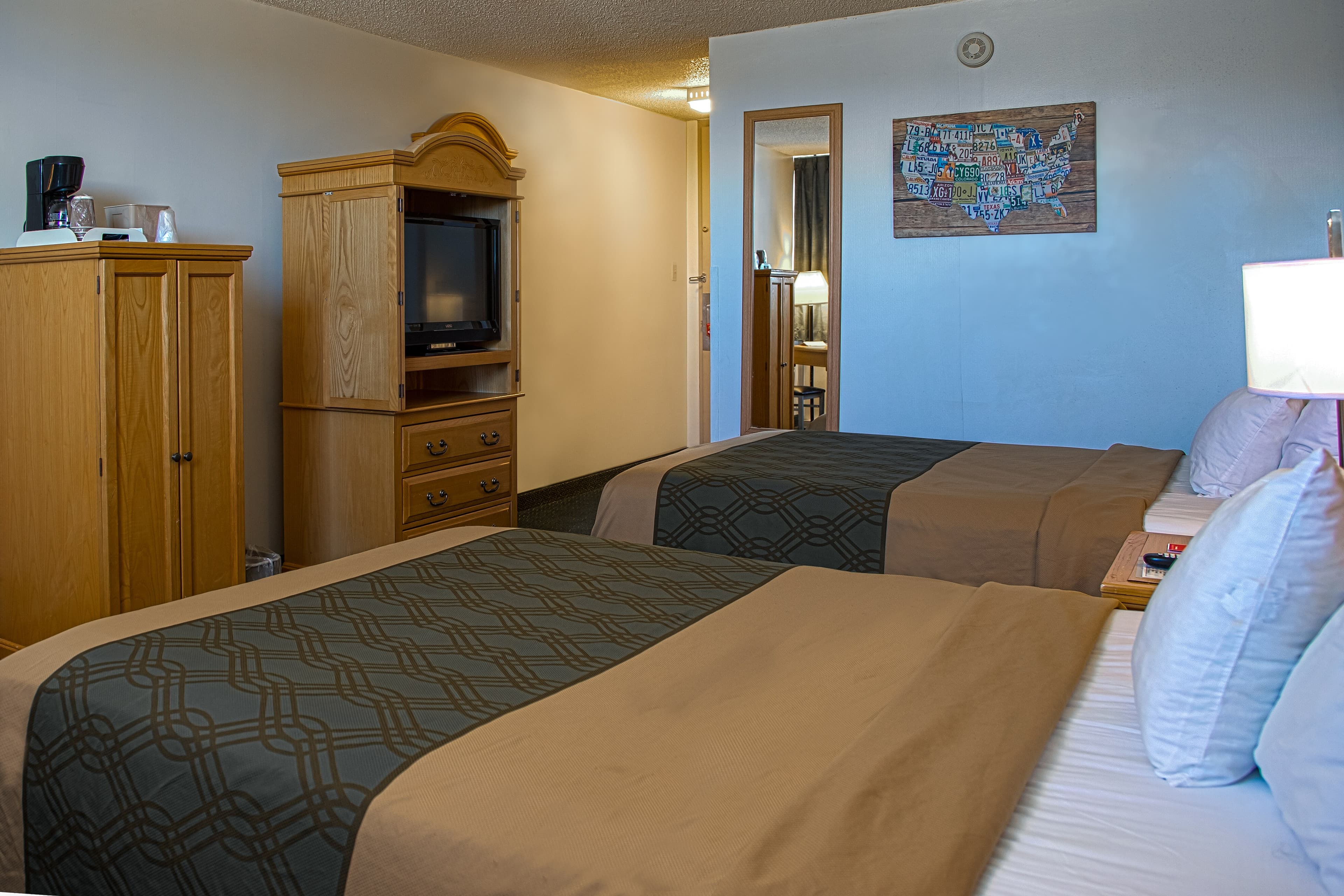 Econo Lodge Rawlins - Image 3
