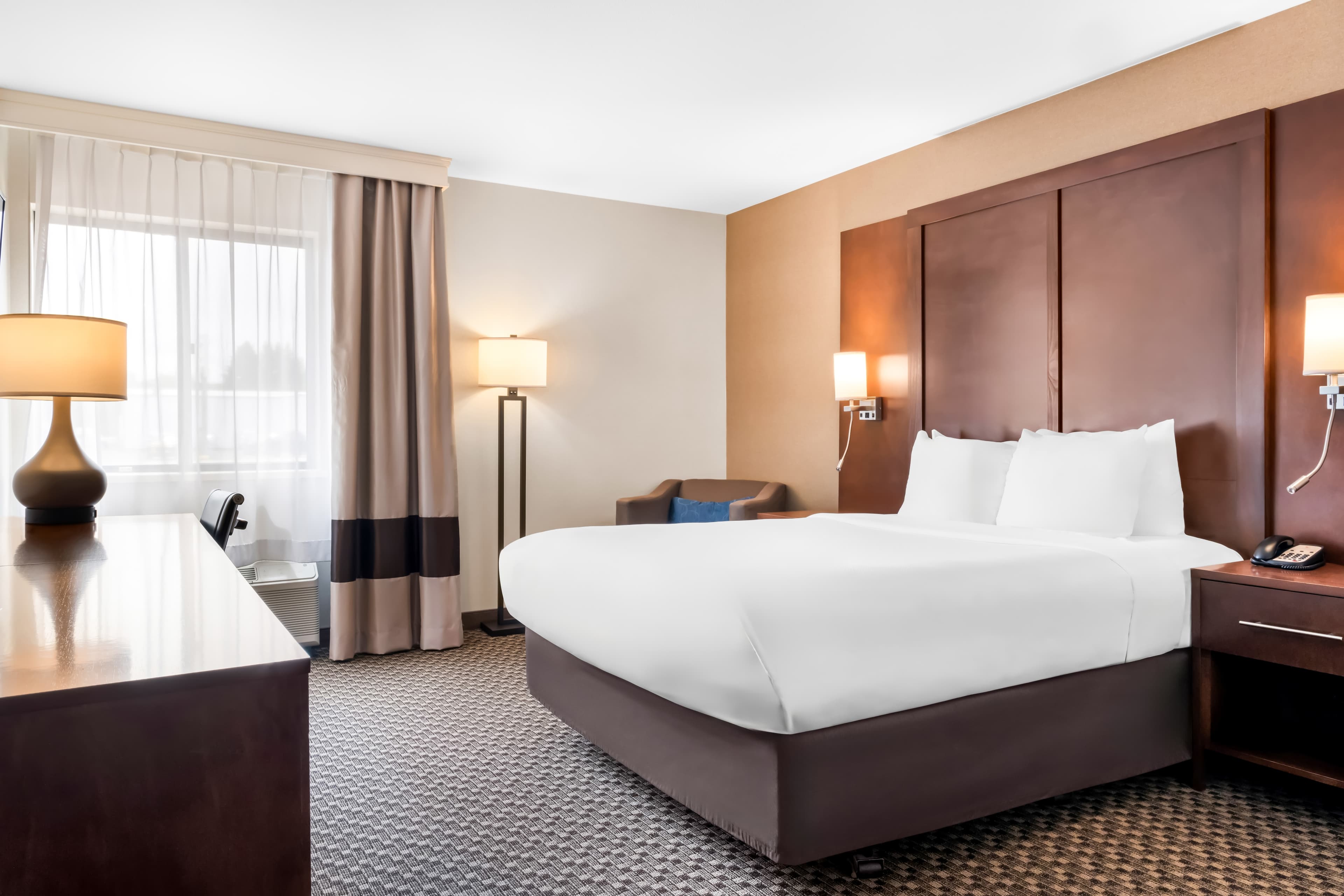 Comfort Inn at Buffalo Bill Village Resort - Image 2