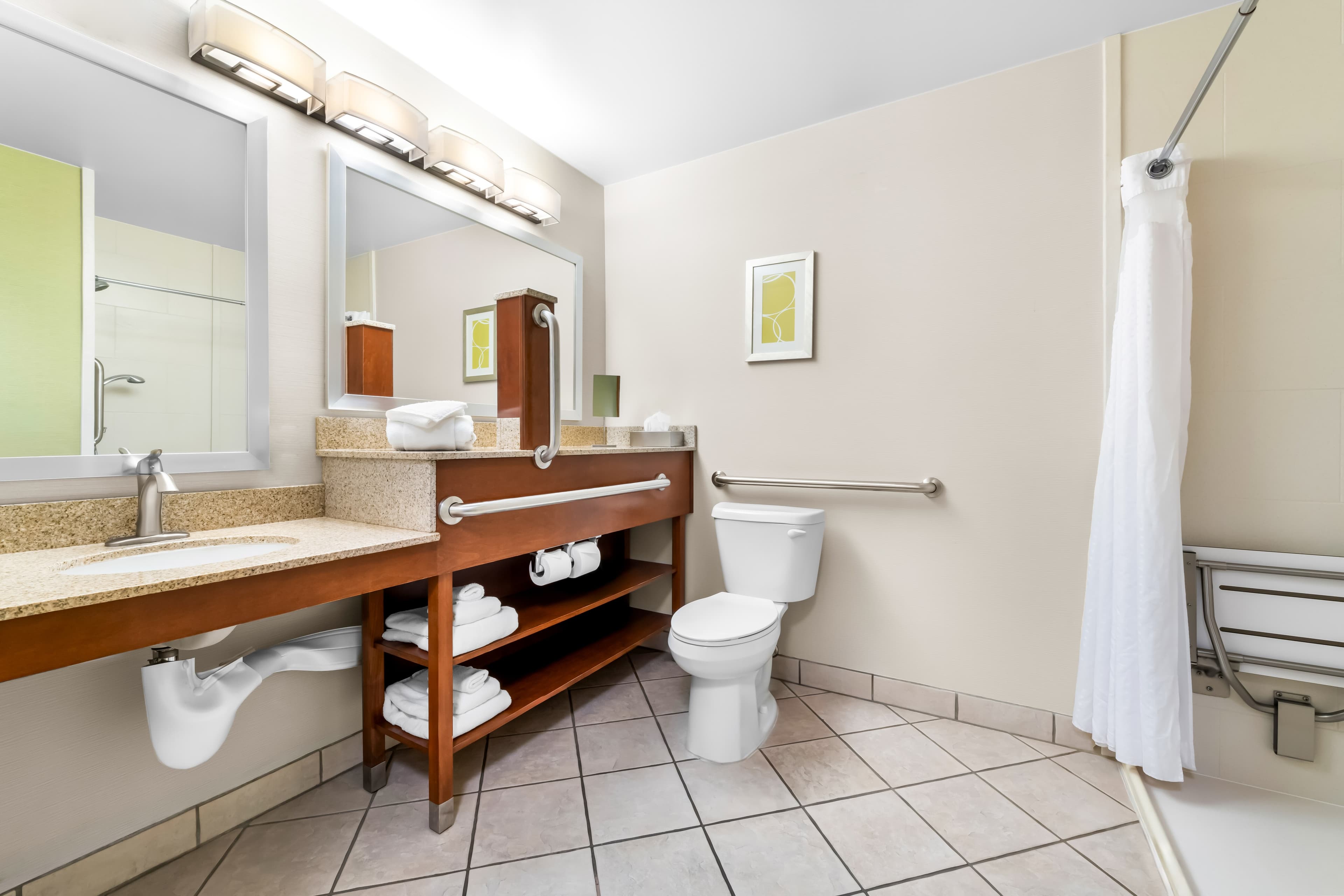 Comfort Inn at Buffalo Bill Village Resort — 6
