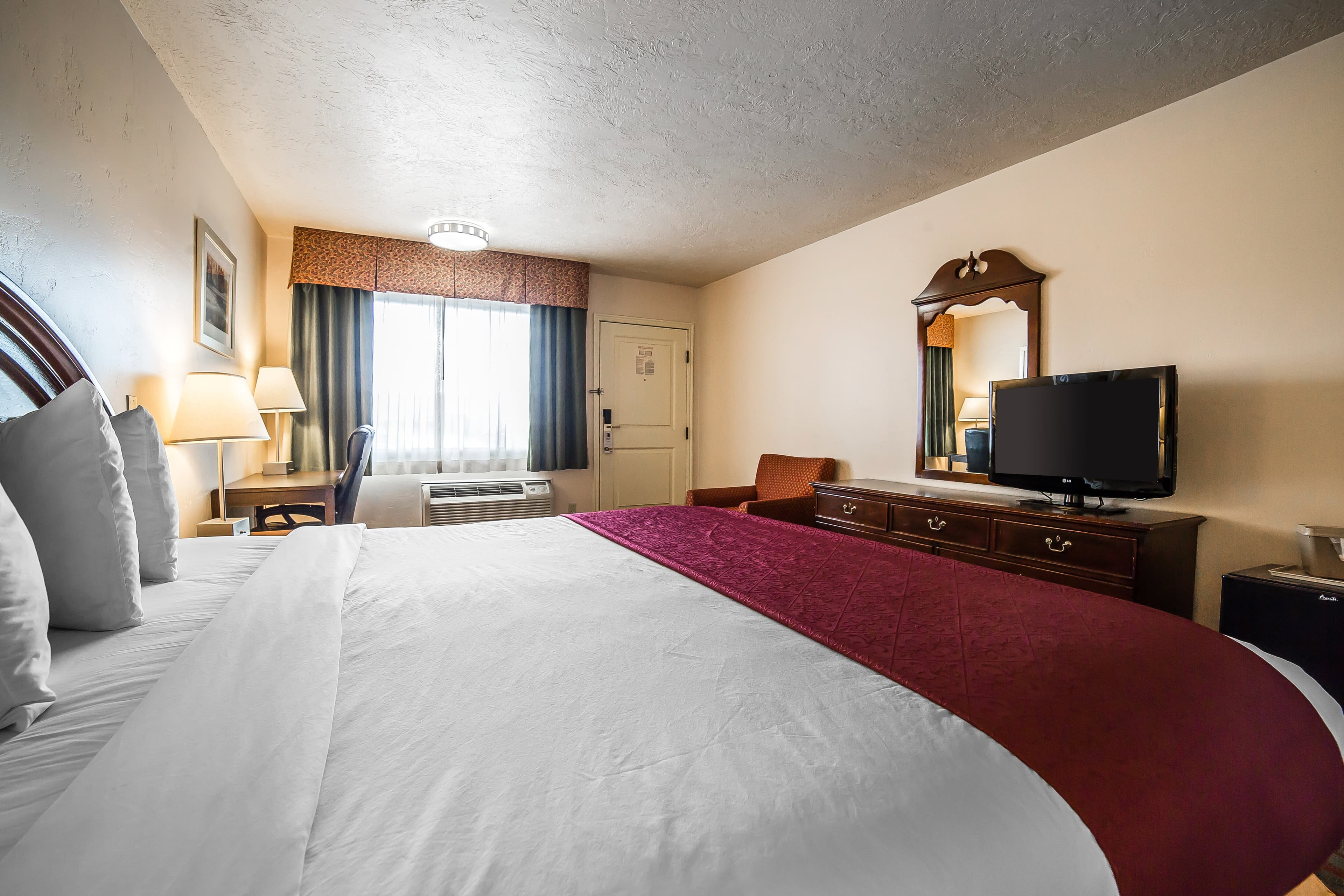 Quality Inn Evanston near Wyoming Downs - Image 4