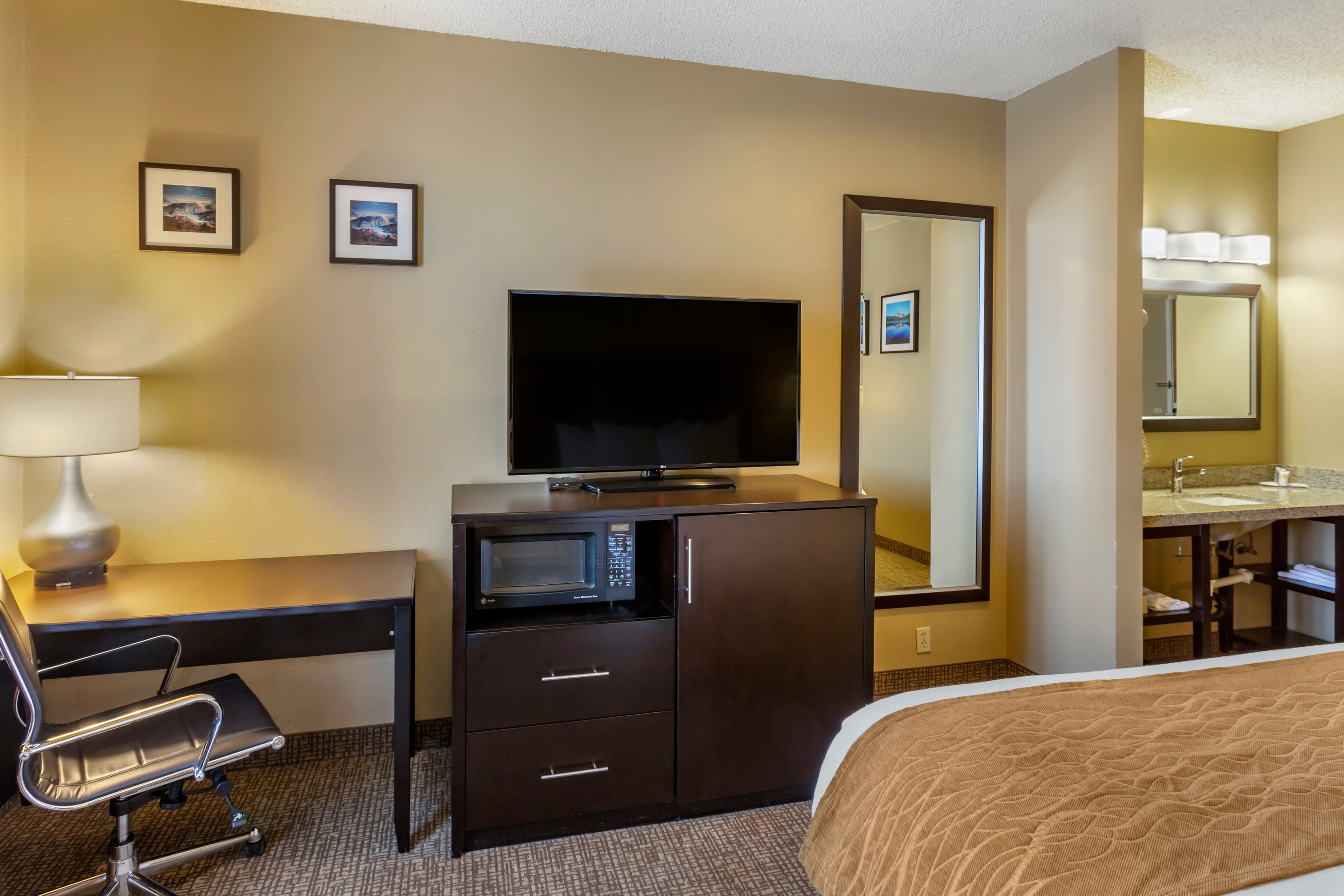 Comfort Inn Evanston I-80 - Image 3