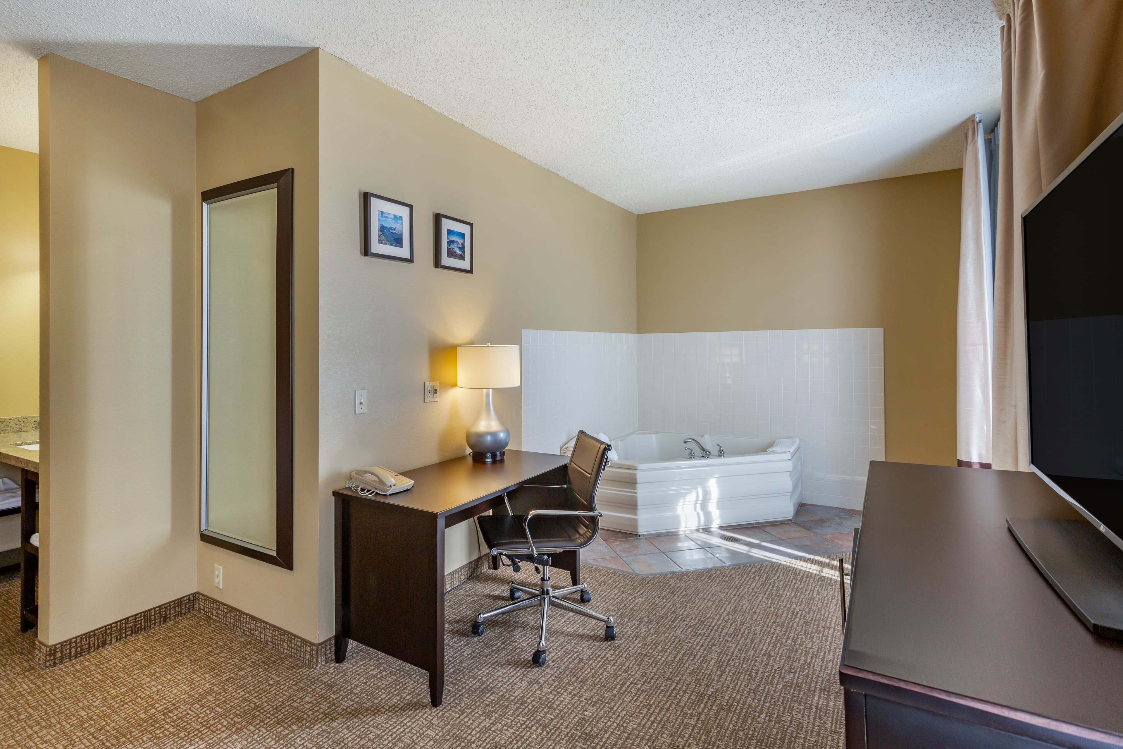 Comfort Inn Evanston I-80 — 15