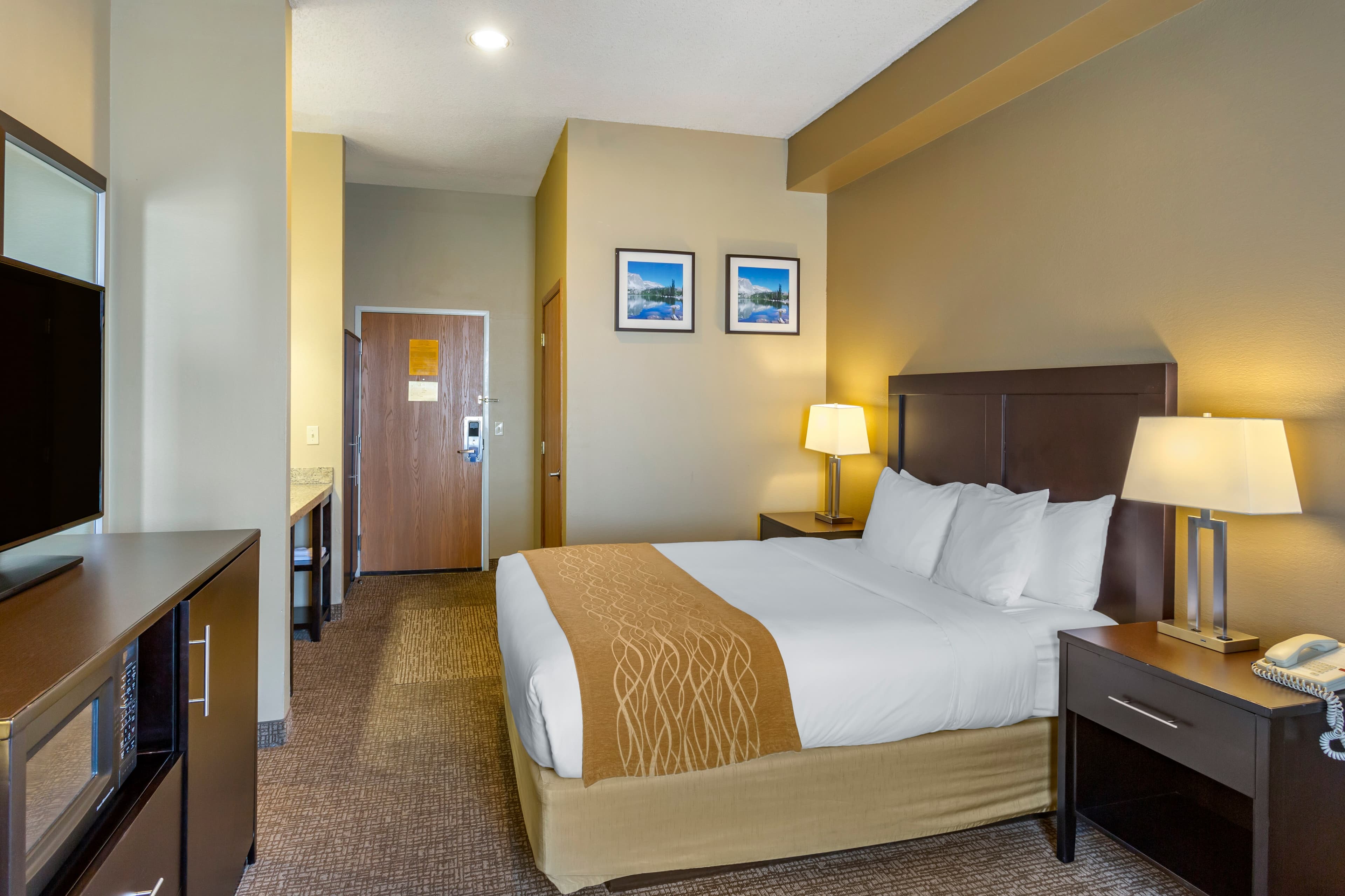 Comfort Inn Evanston I-80 — 7