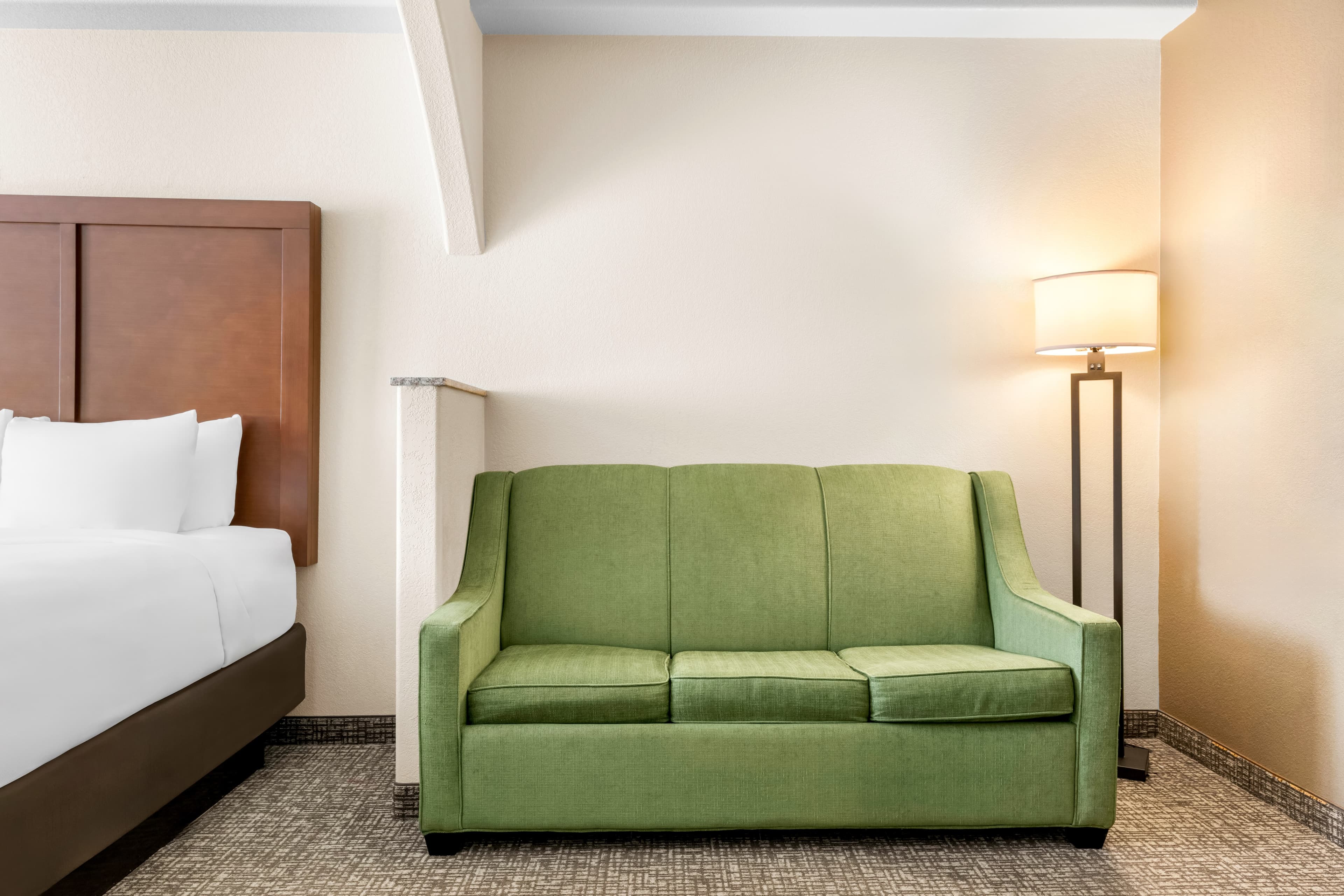 Comfort Inn & Suites Riverton - Image 4