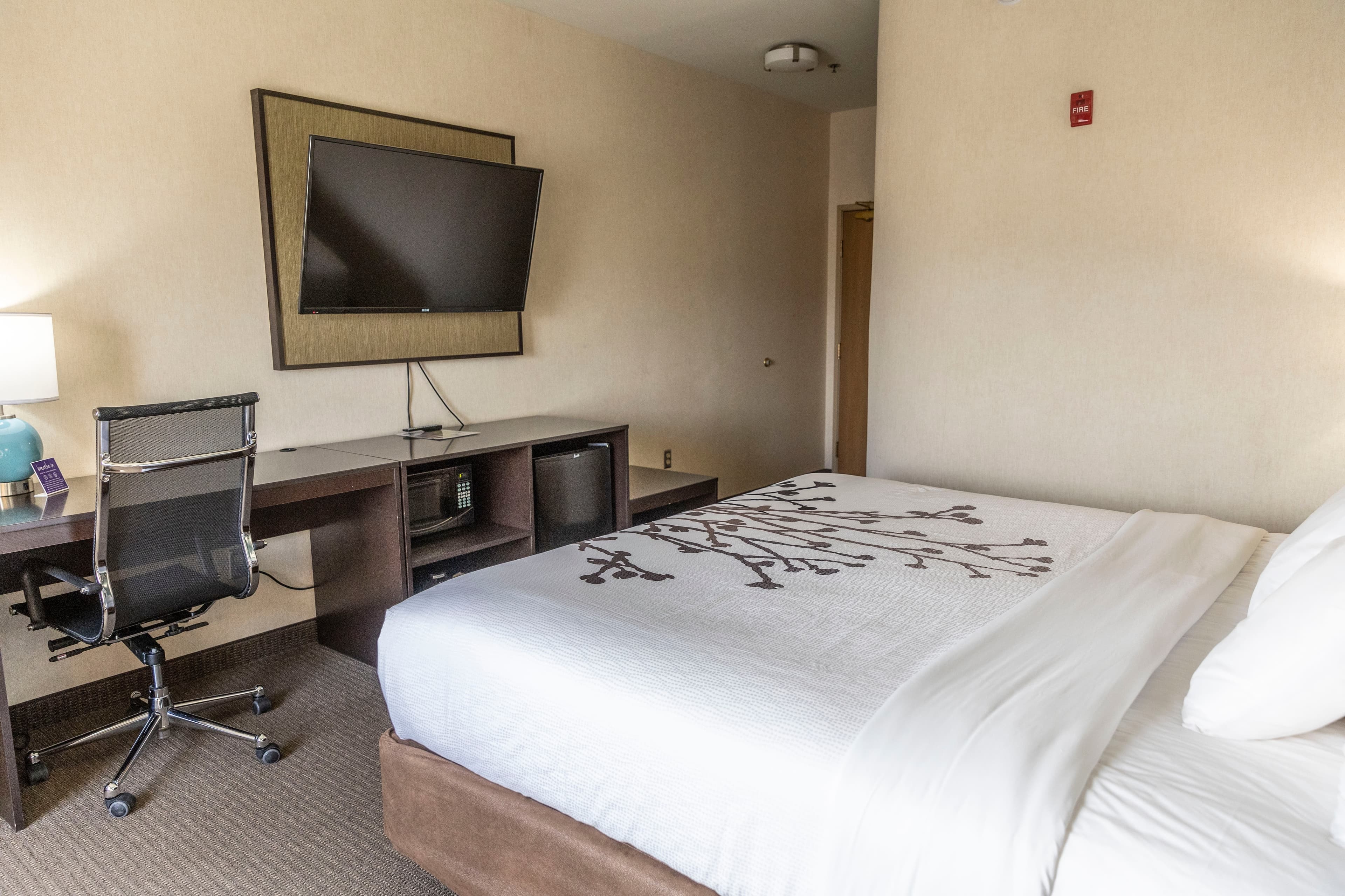 Sleep Inn & Suites Evansville - Casper — 2