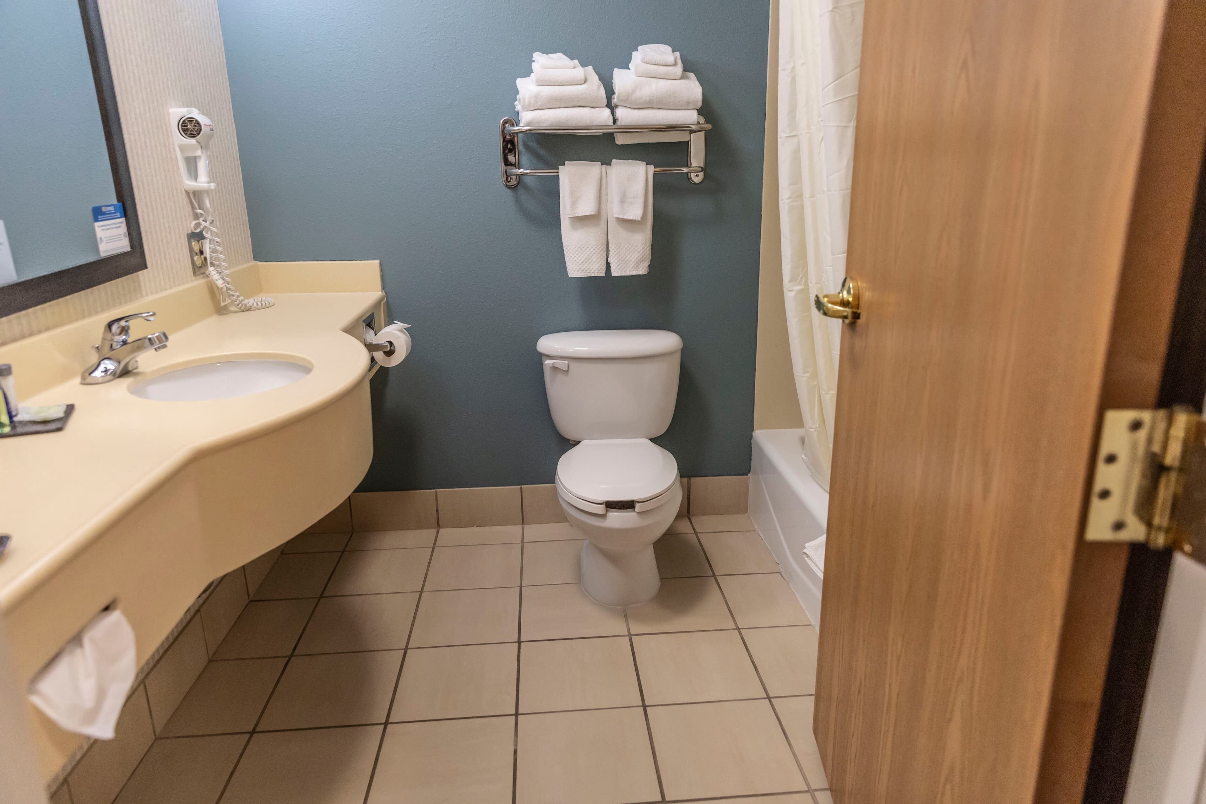Sleep Inn & Suites Evansville - Casper — 11