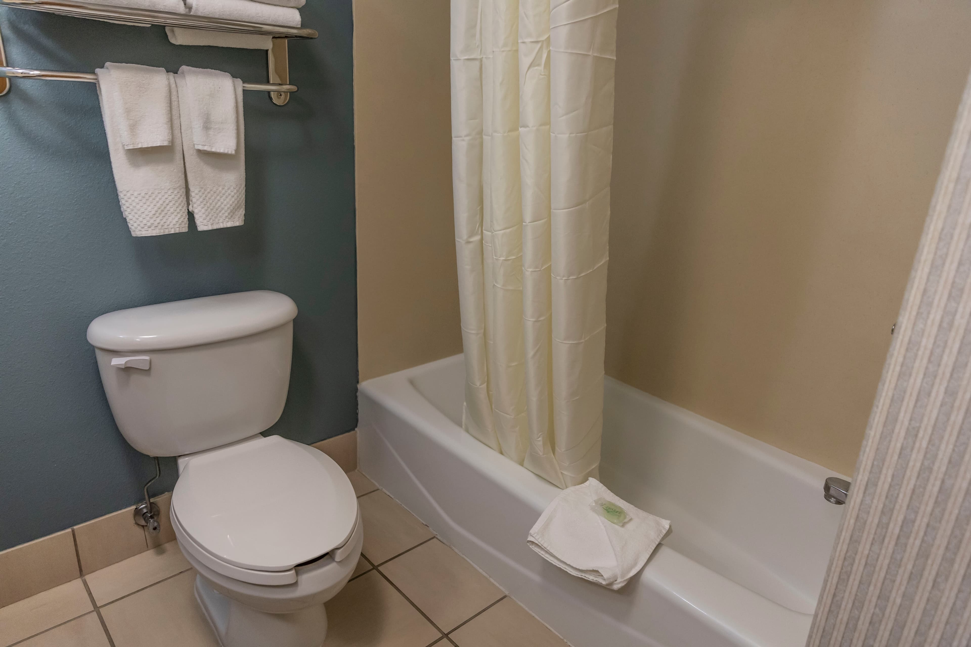 Sleep Inn & Suites Evansville - Casper — 12