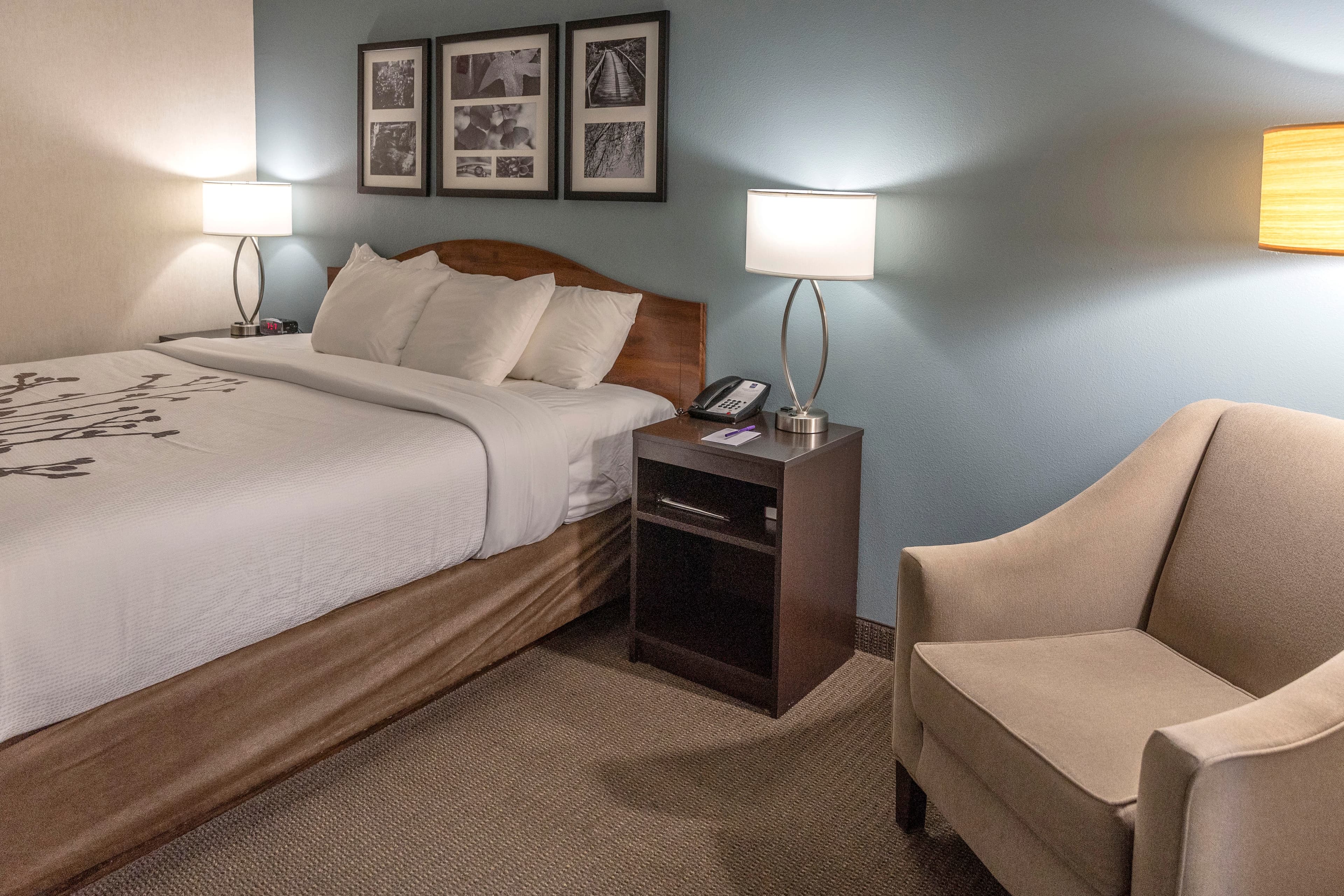 Sleep Inn & Suites Evansville - Casper — 4
