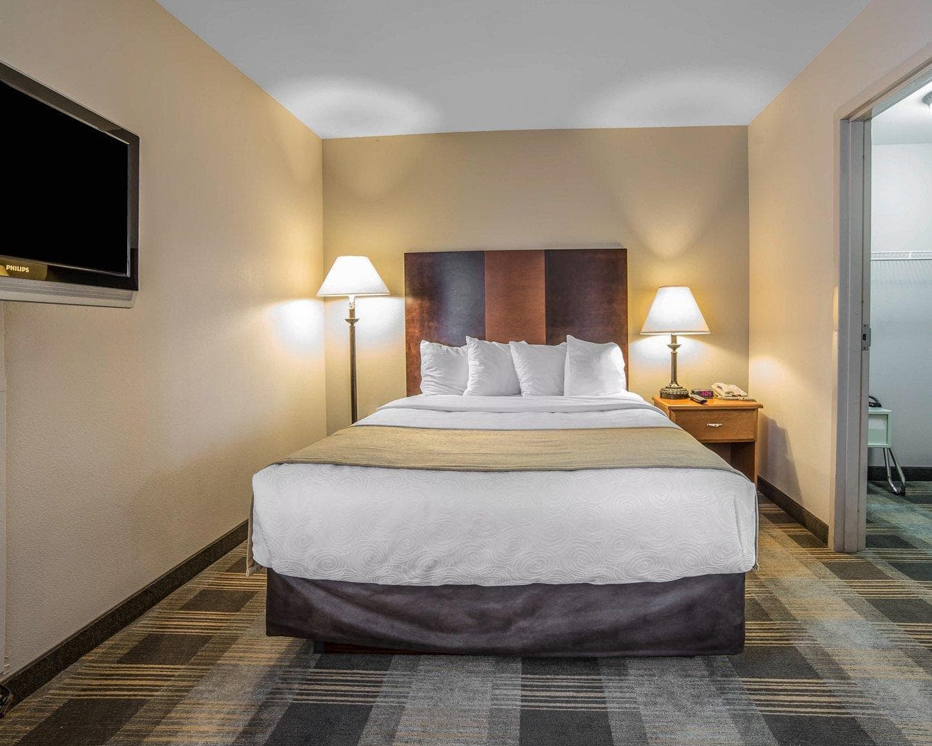 MainStay Suites Casper — 14
