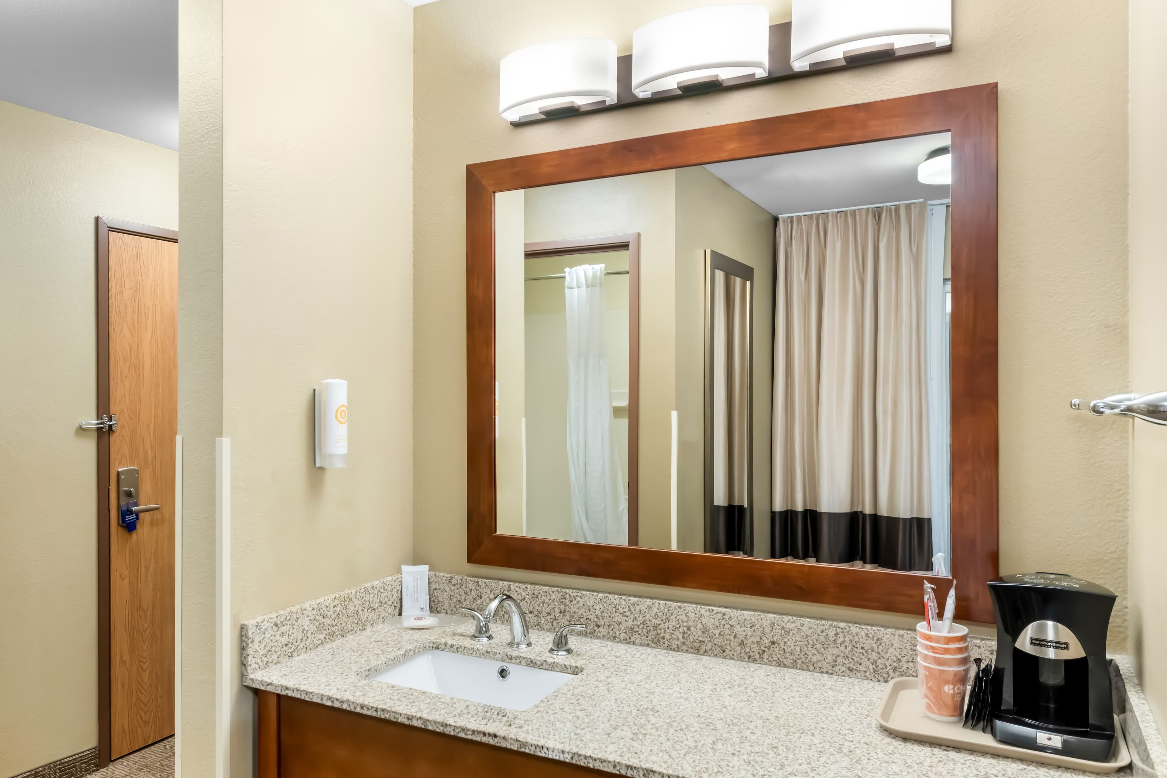 Comfort Inn & Suites Near University of Wyoming — 15