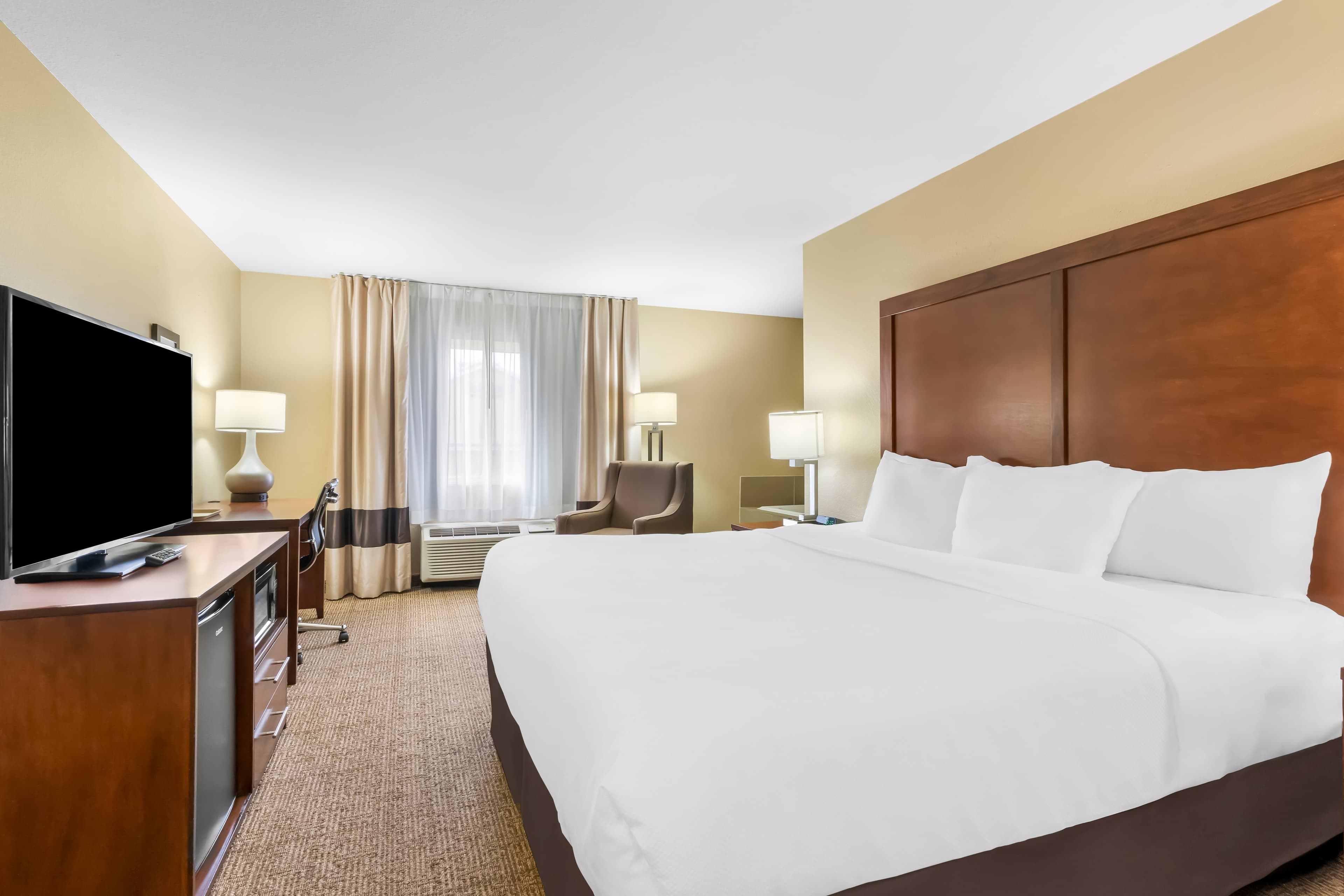 Comfort Inn & Suites Near University of Wyoming — 29