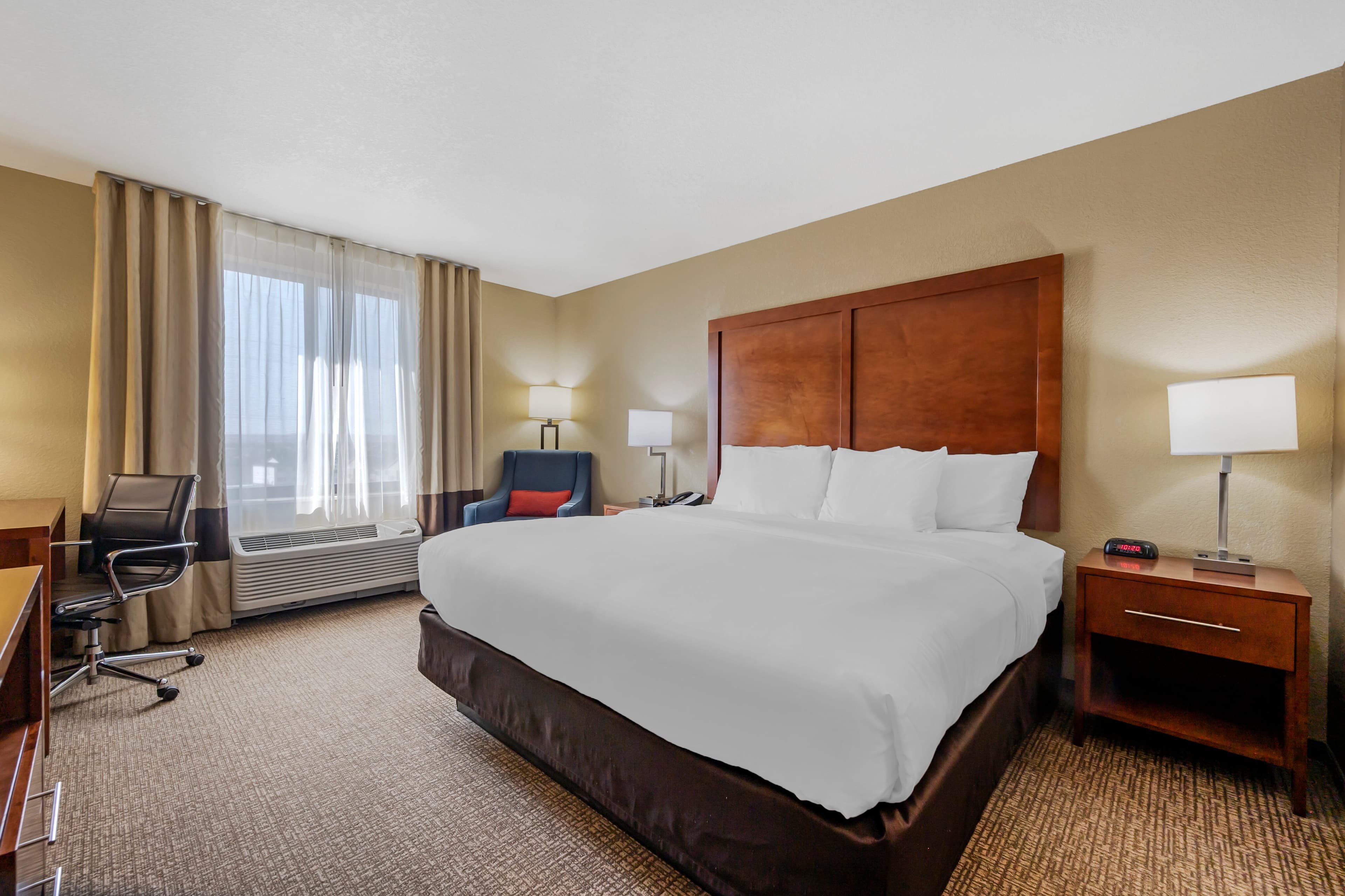 Comfort Inn & Suites — 15