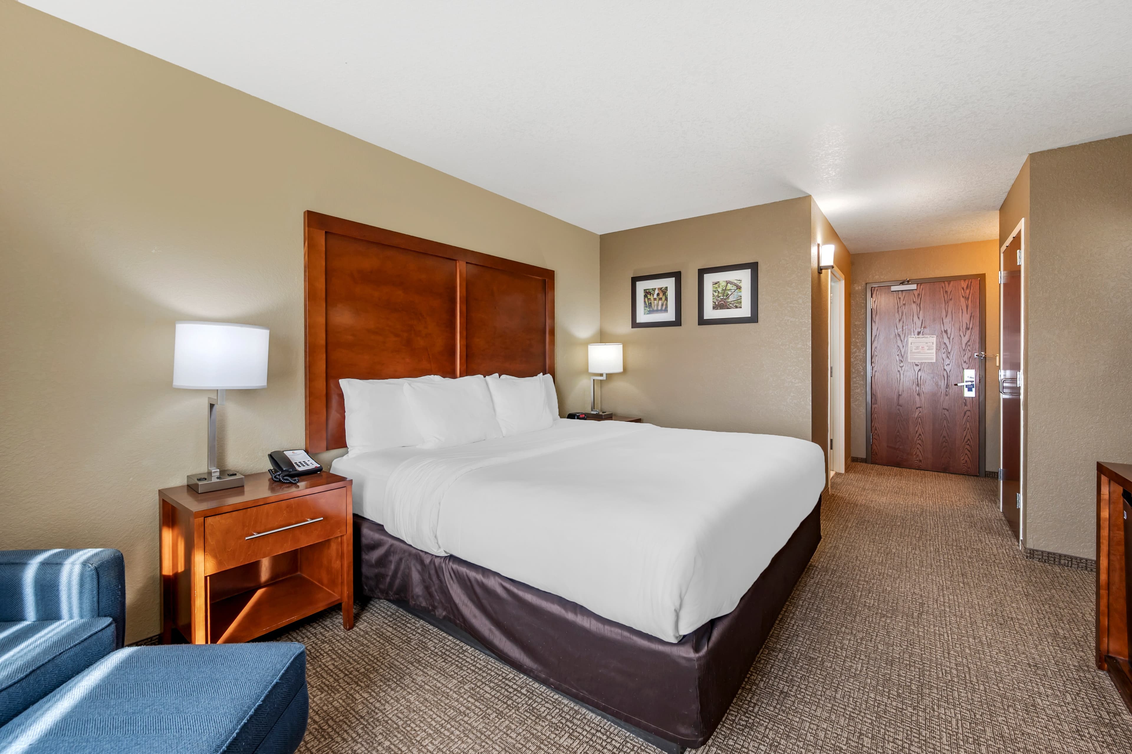 Comfort Inn & Suites — 17