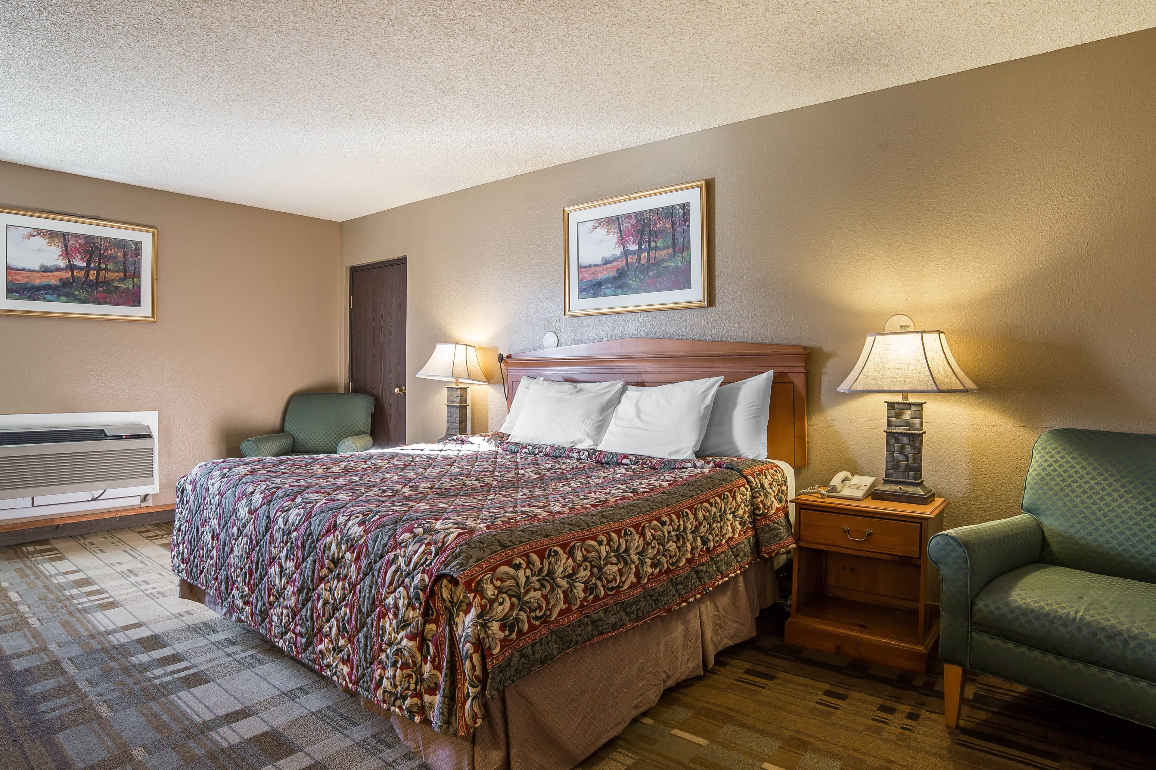 Rodeway Inn Cheyenne I-80 East - Image 1