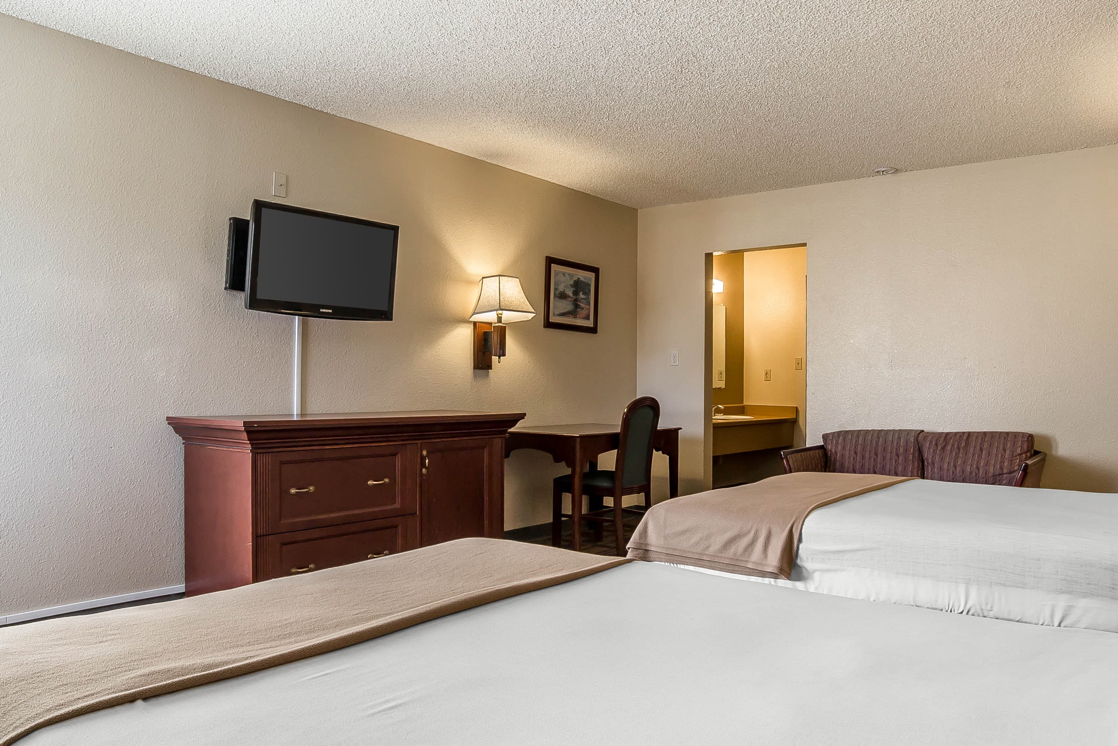 Rodeway Inn Cheyenne I-80 East — 12
