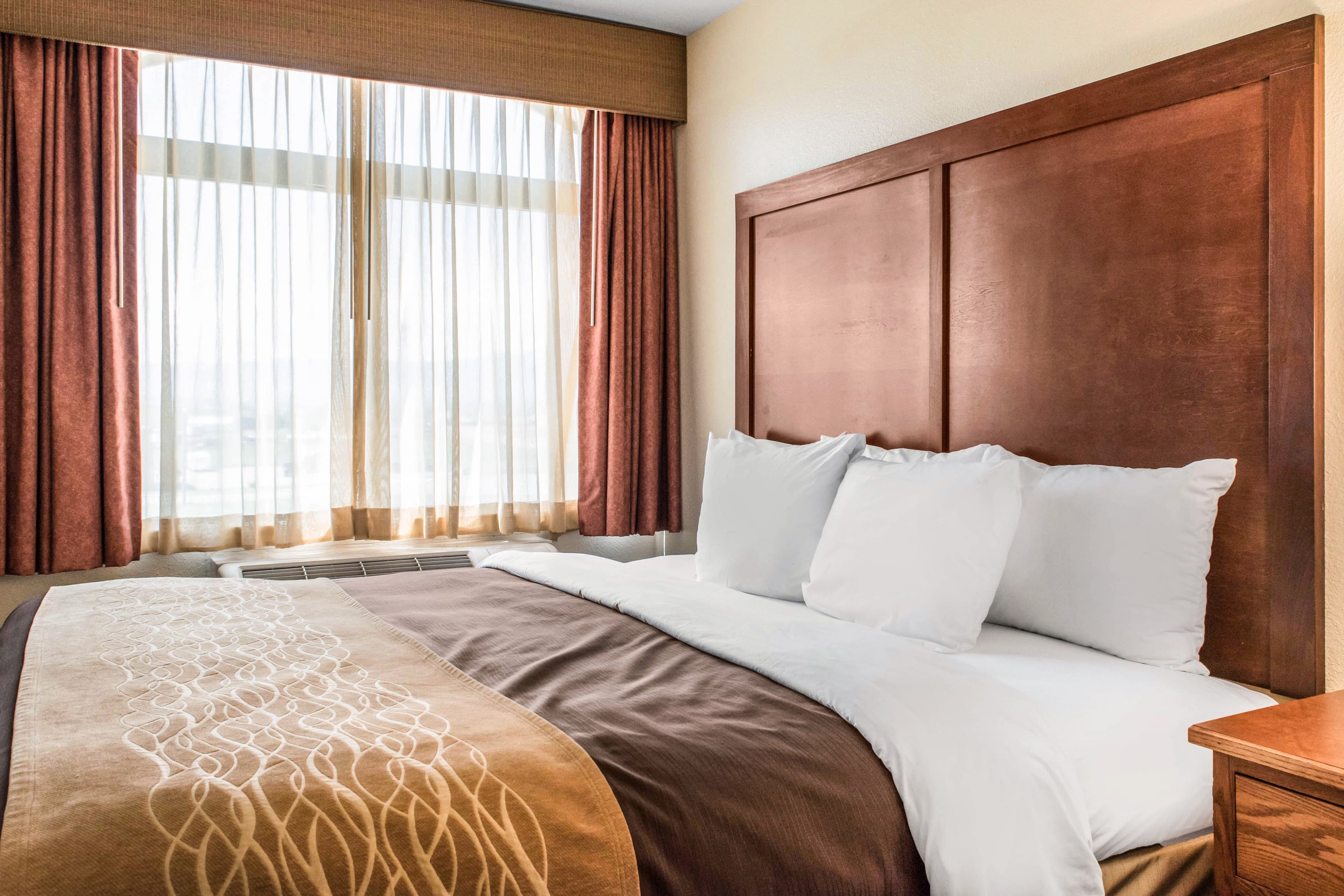 Comfort Inn & Suites Sheridan — 24