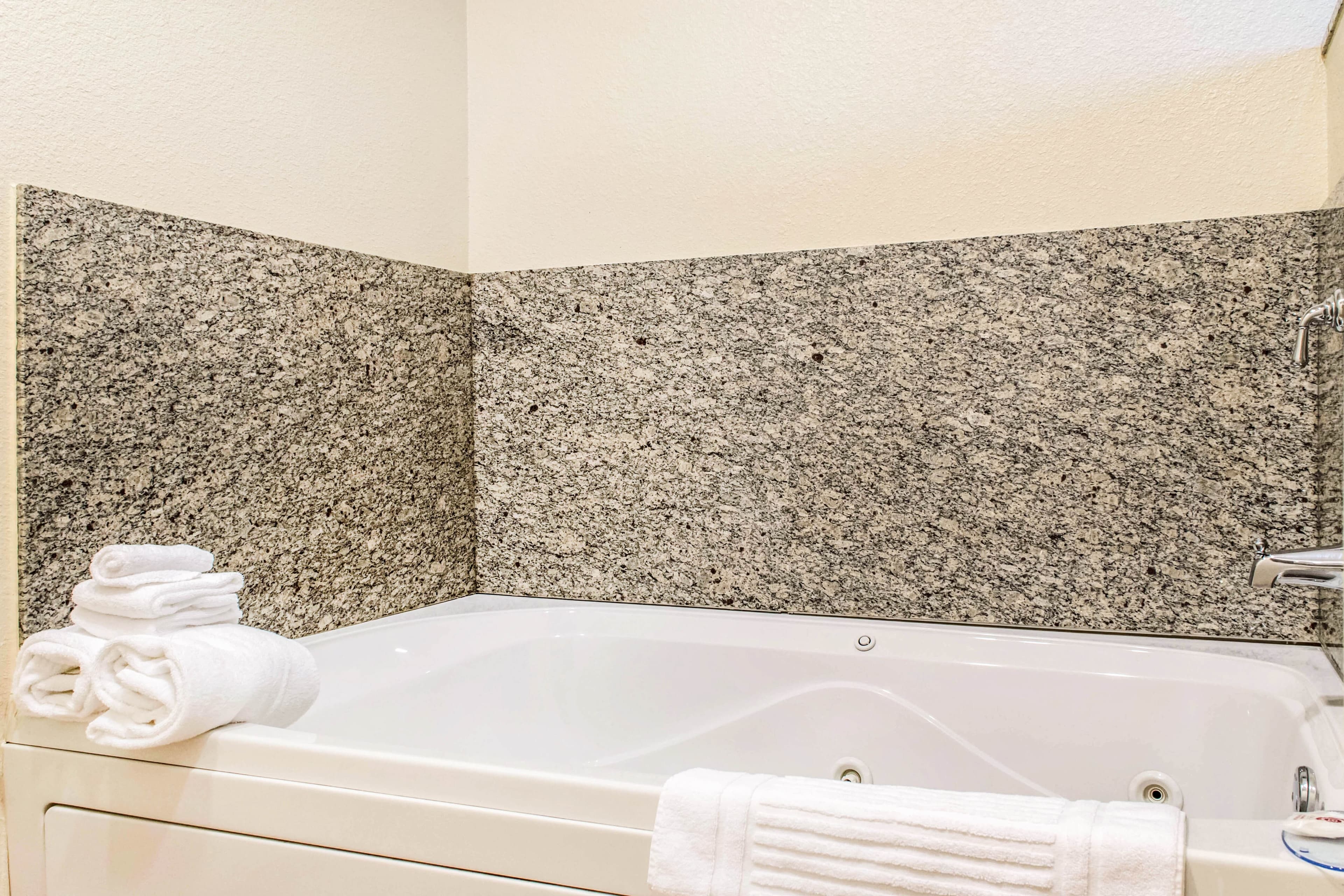 Comfort Inn & Suites Sheridan — 9